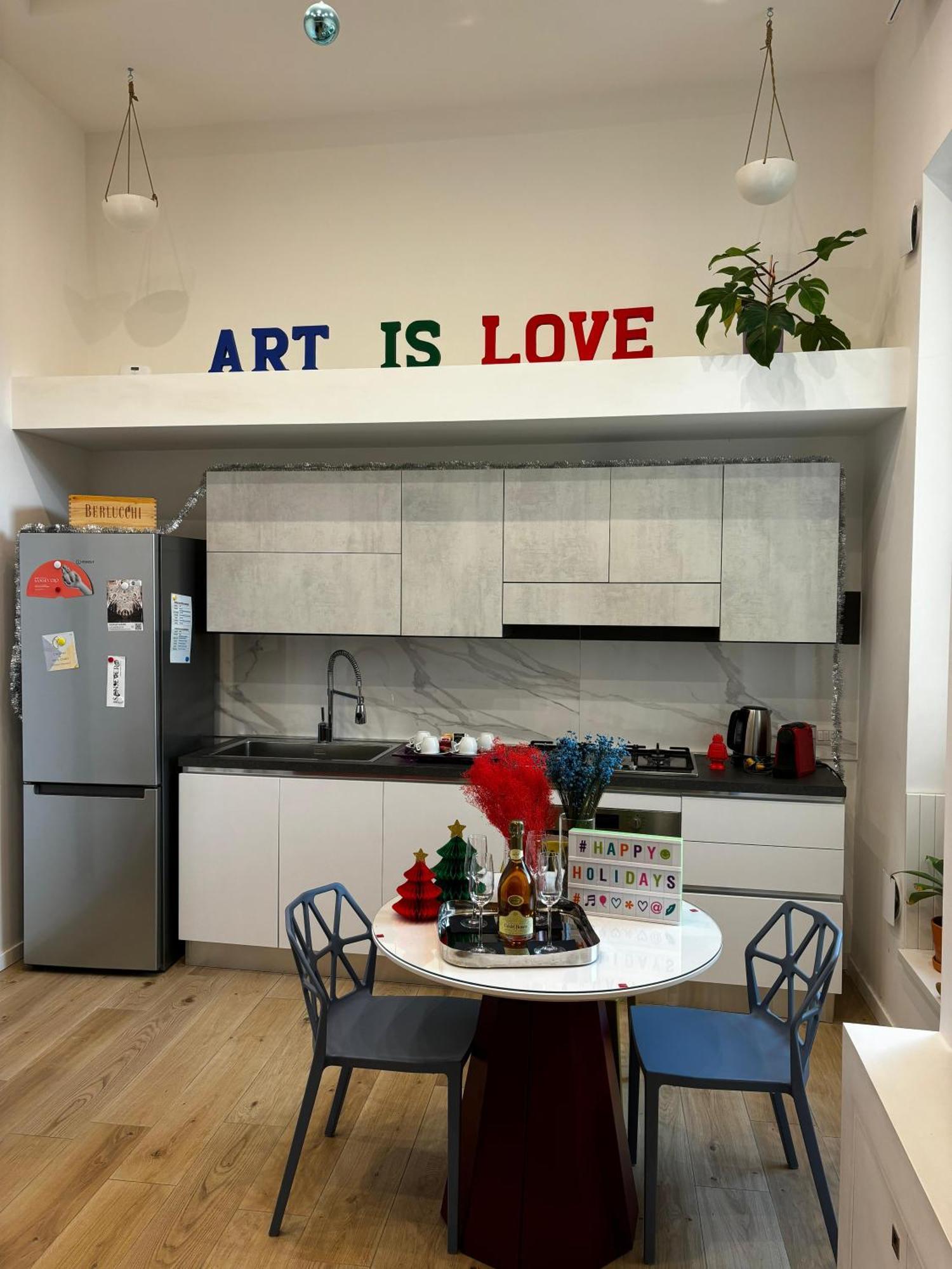 Le Dimore Dell'artista Naples