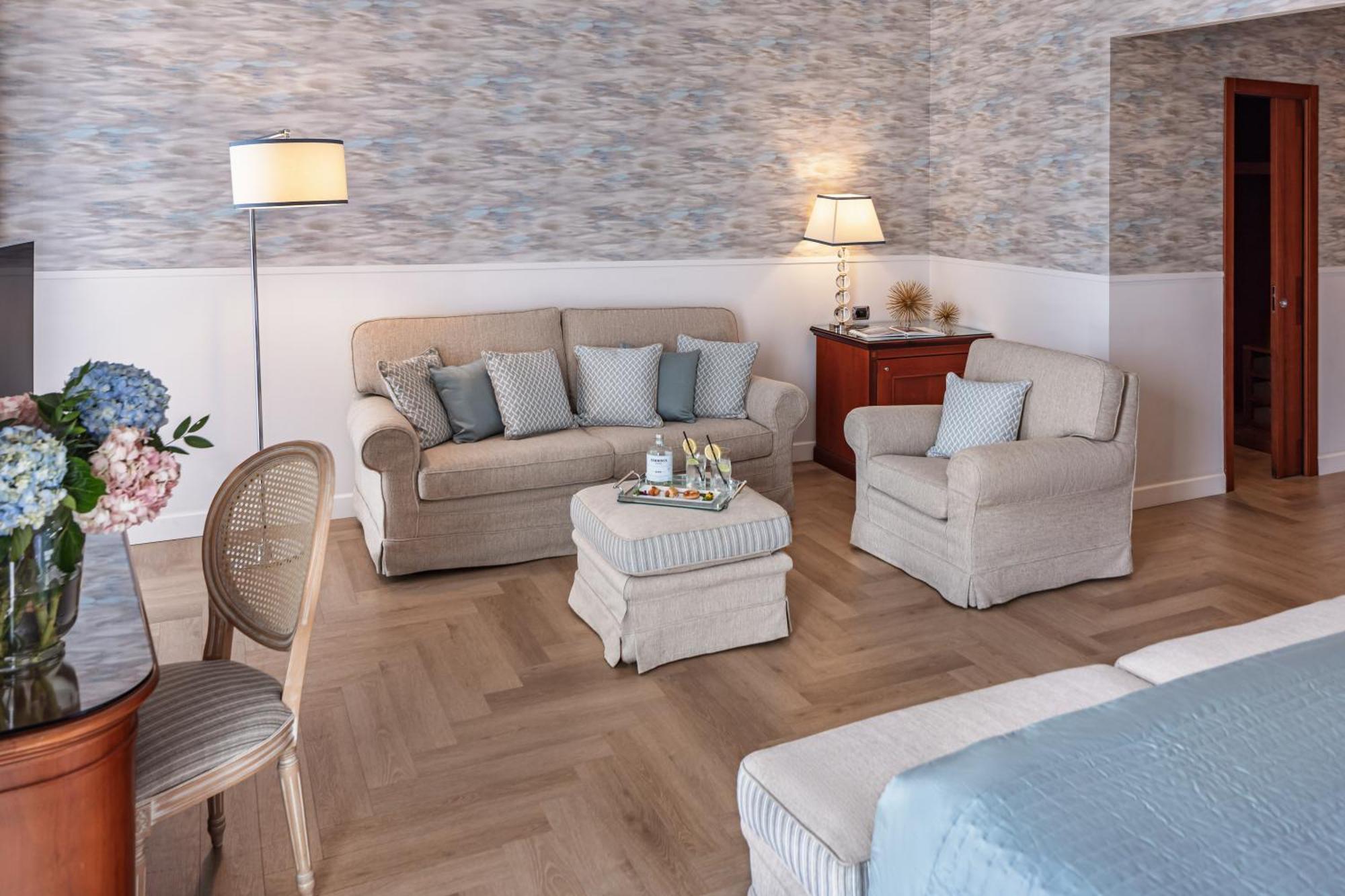 Hotel Starhotels Terminus Naples