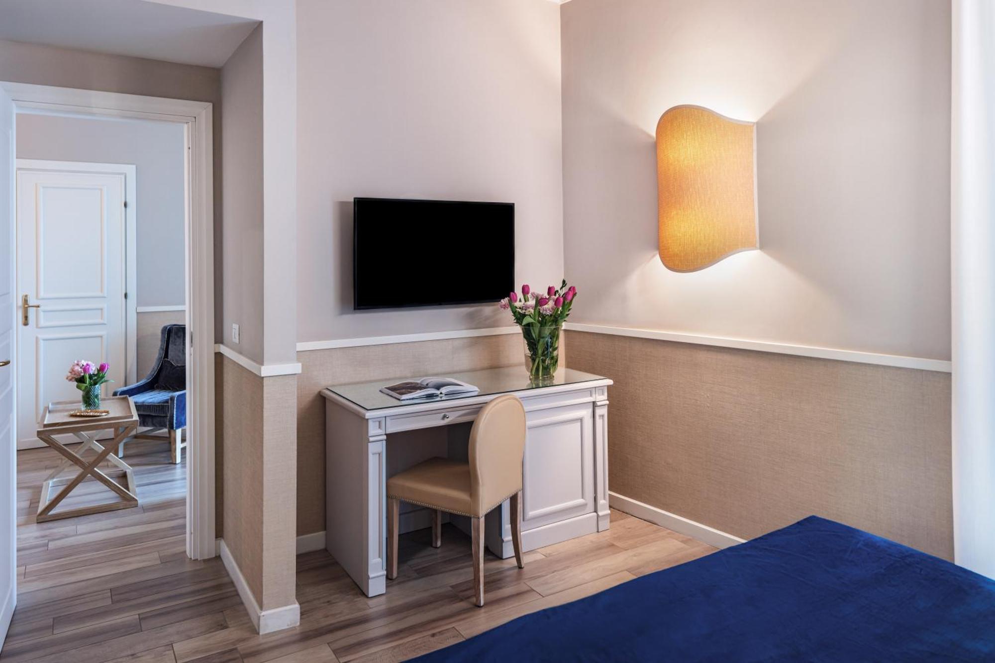 Starhotels Terminus Naples