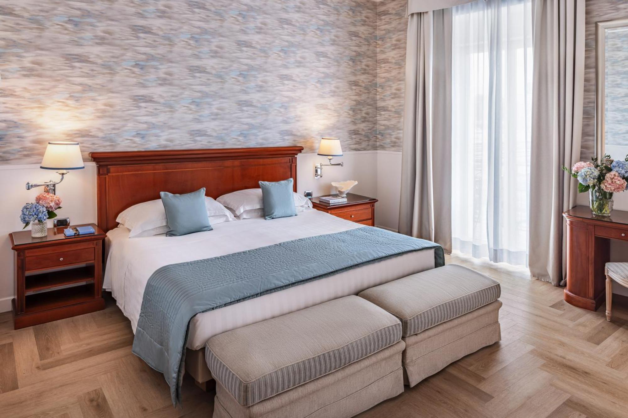 Hotel Starhotels Terminus Naples