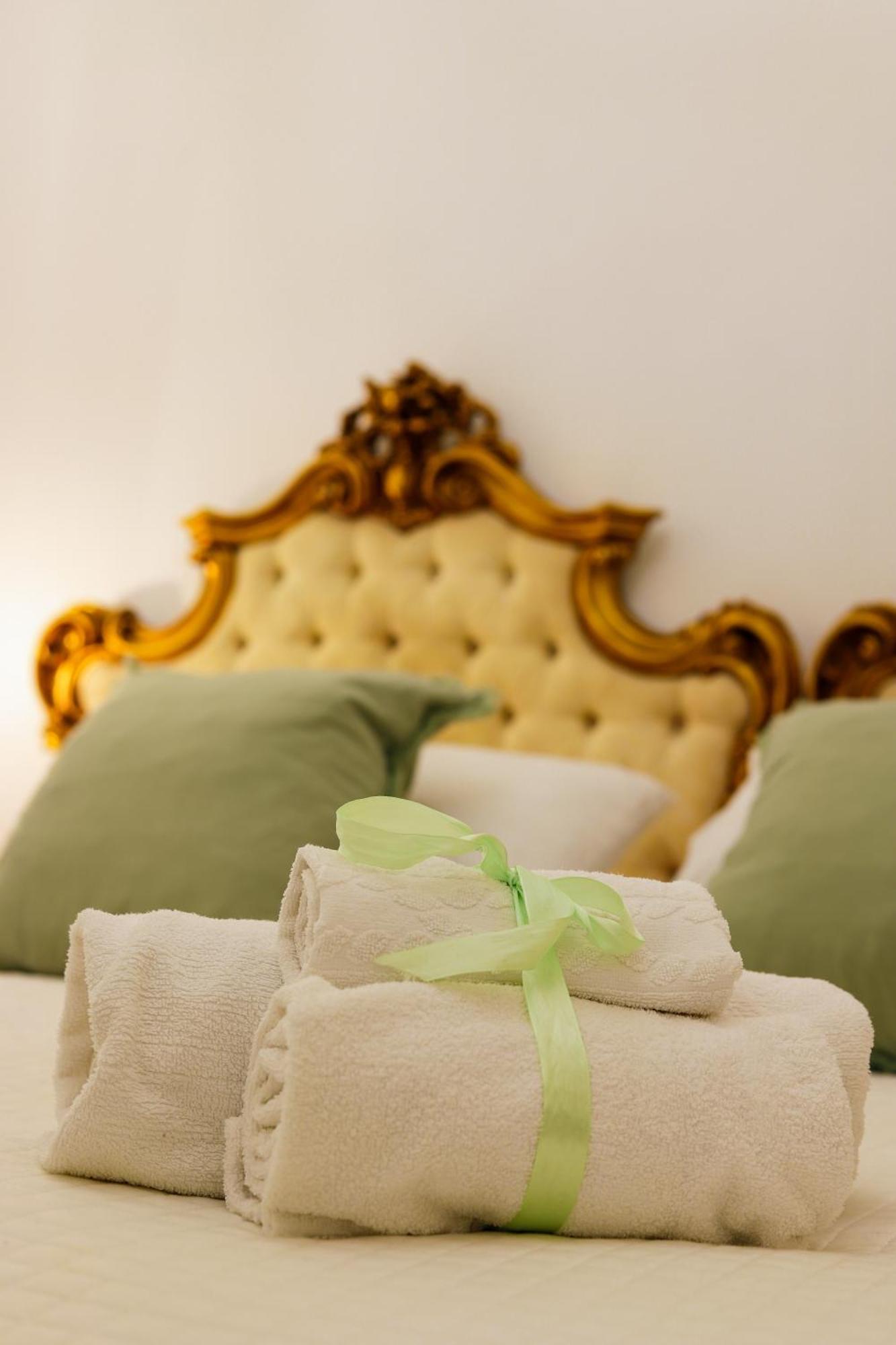 Apartment Giallo Napoletano Naples