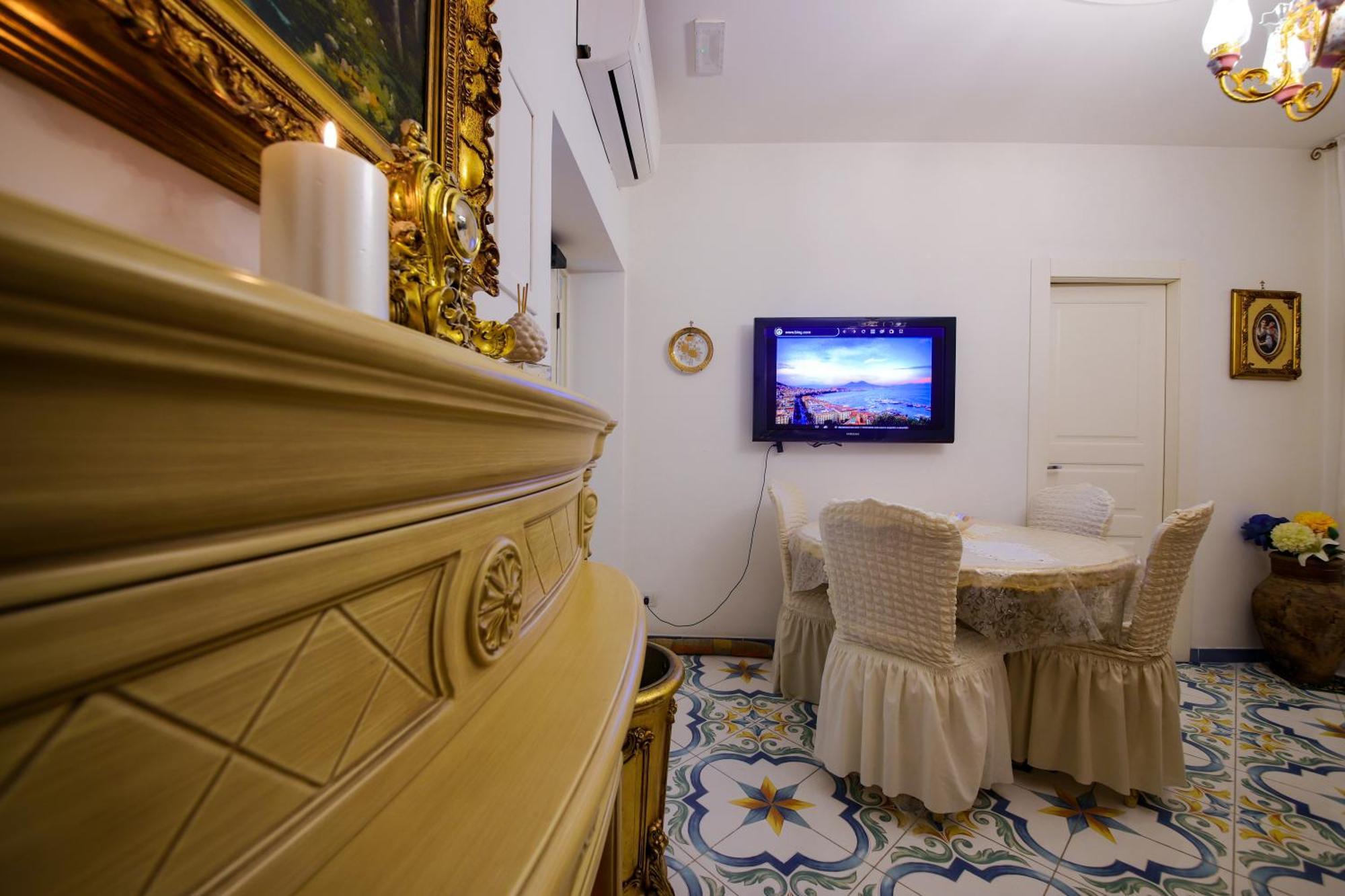Giallo Napoletano Apartment *