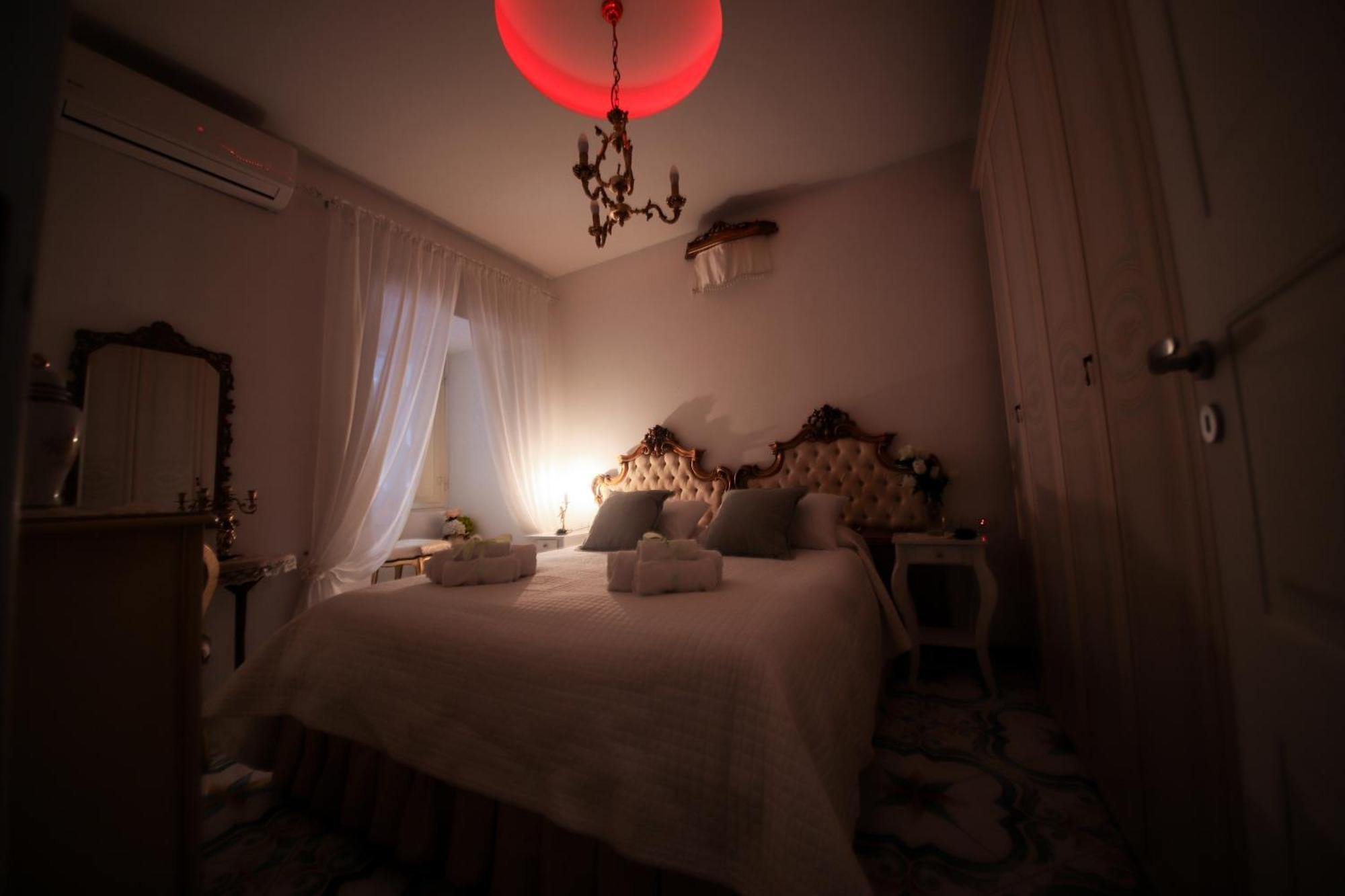 Giallo Napoletano Apartment