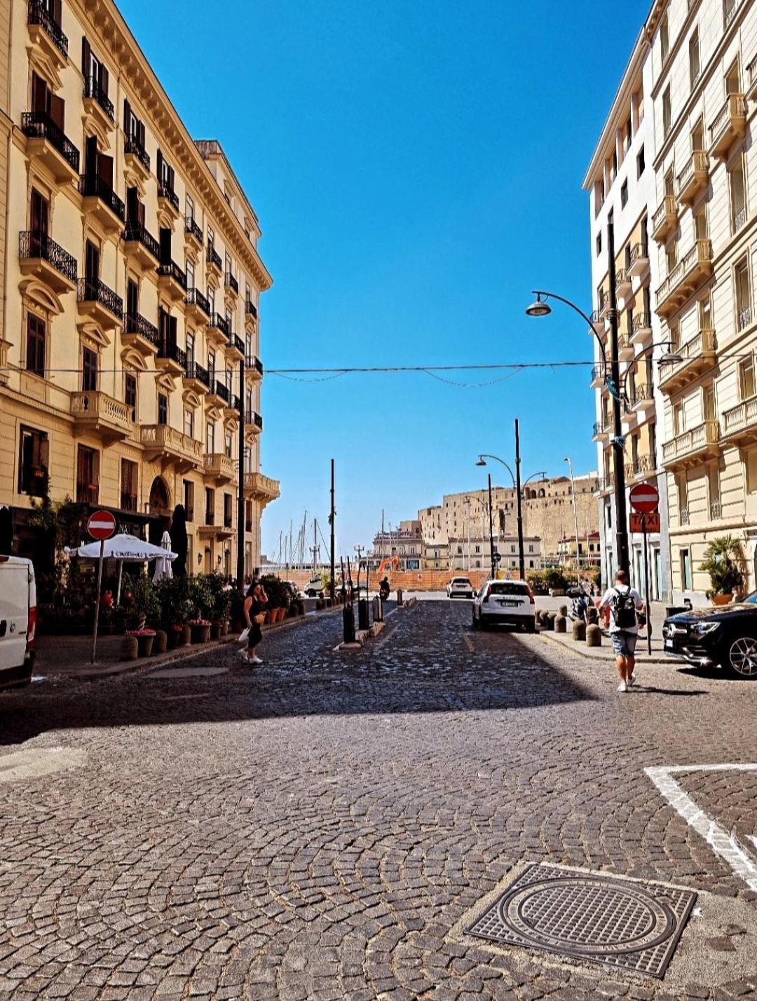 Relais Santa Lucia Sul Mare, * Naples