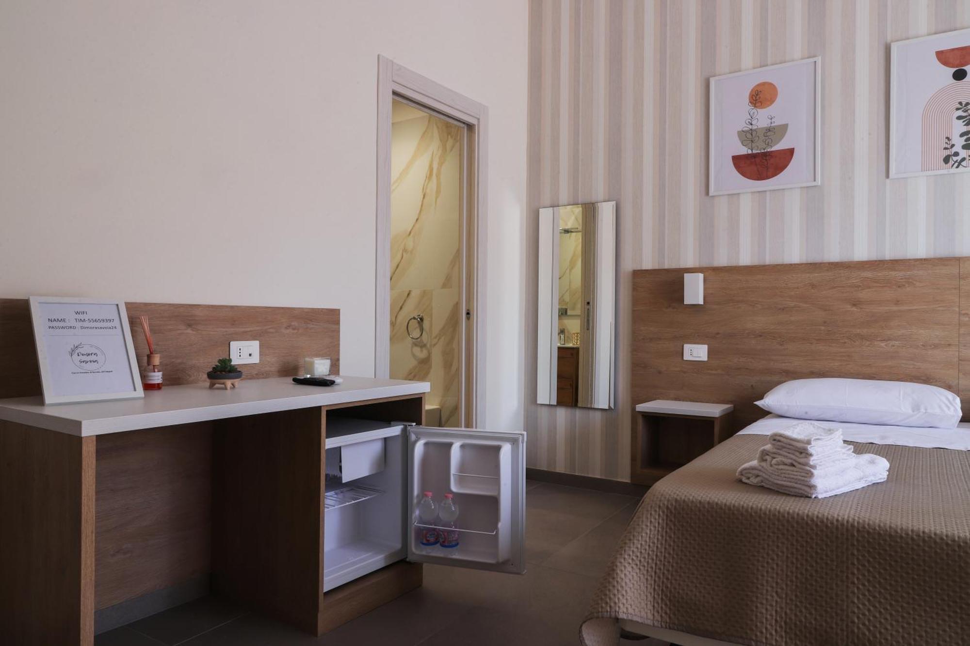 Dimora Savoia Bed & Breakfast Naples