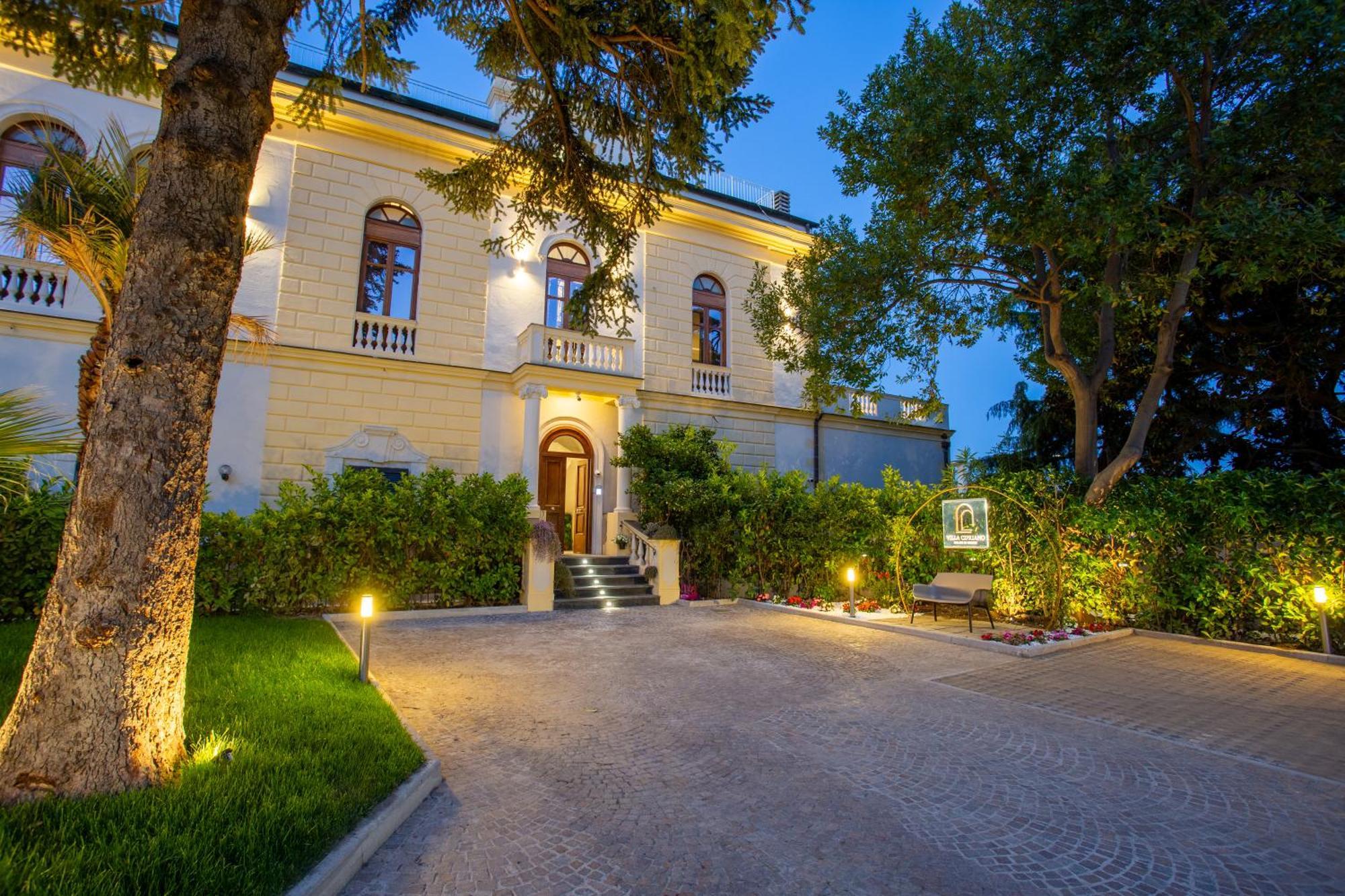 Cipriano - Relais Di Charm Bed & Breakfast Naples