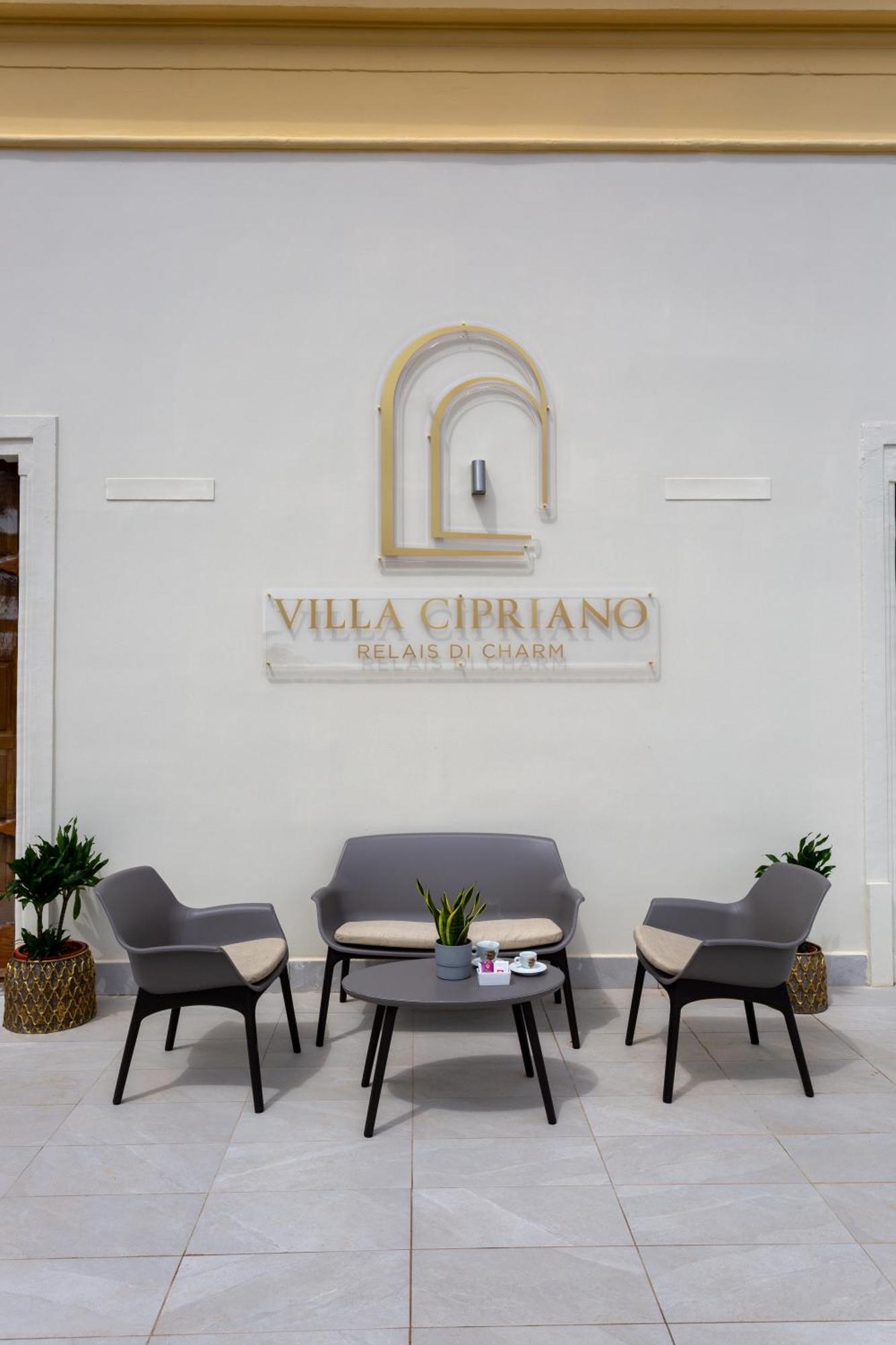 Cipriano - Relais Di Charm Bed & Breakfast *