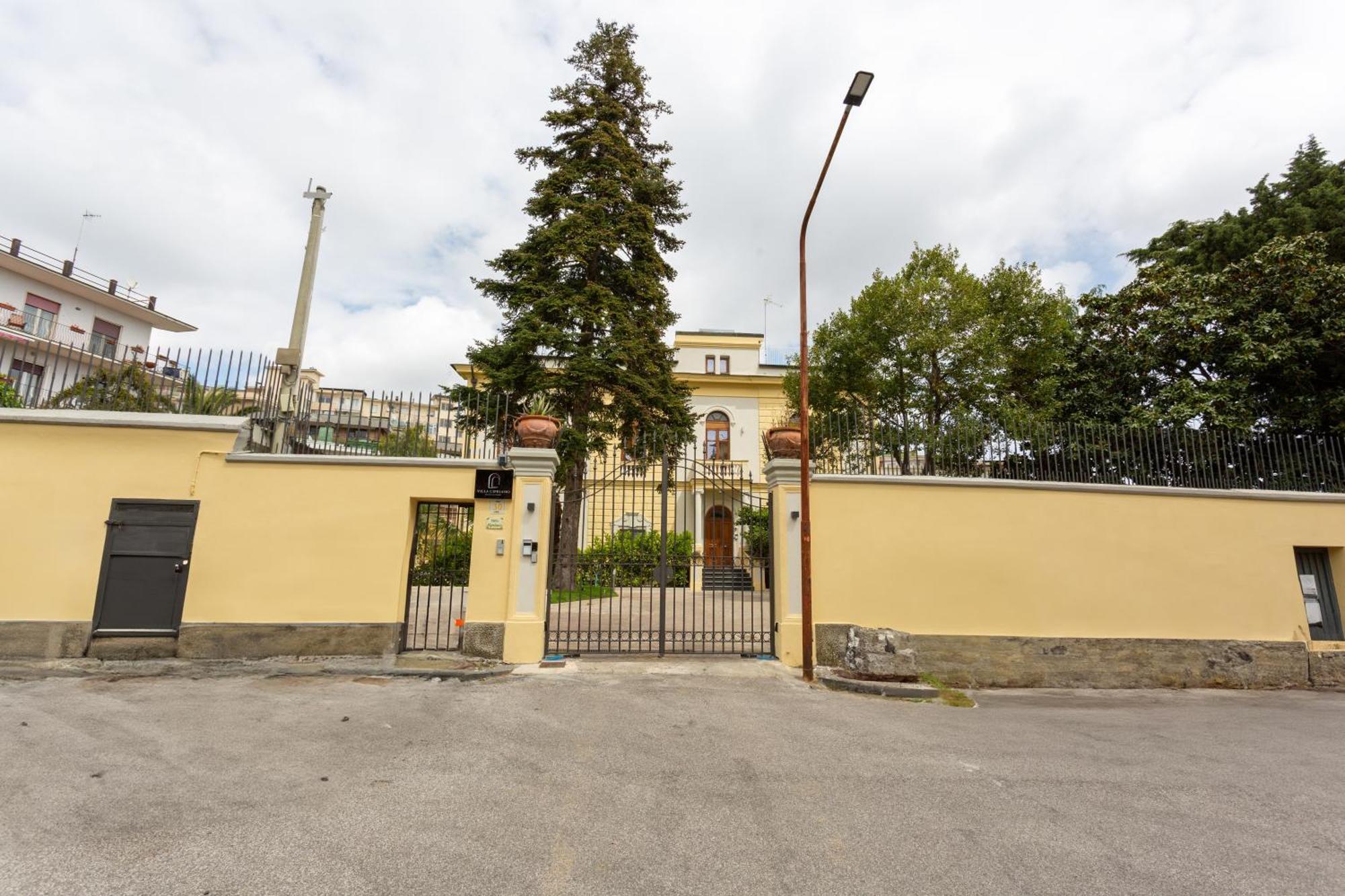Bed & Breakfast Cipriano - Relais Di Charm Naples