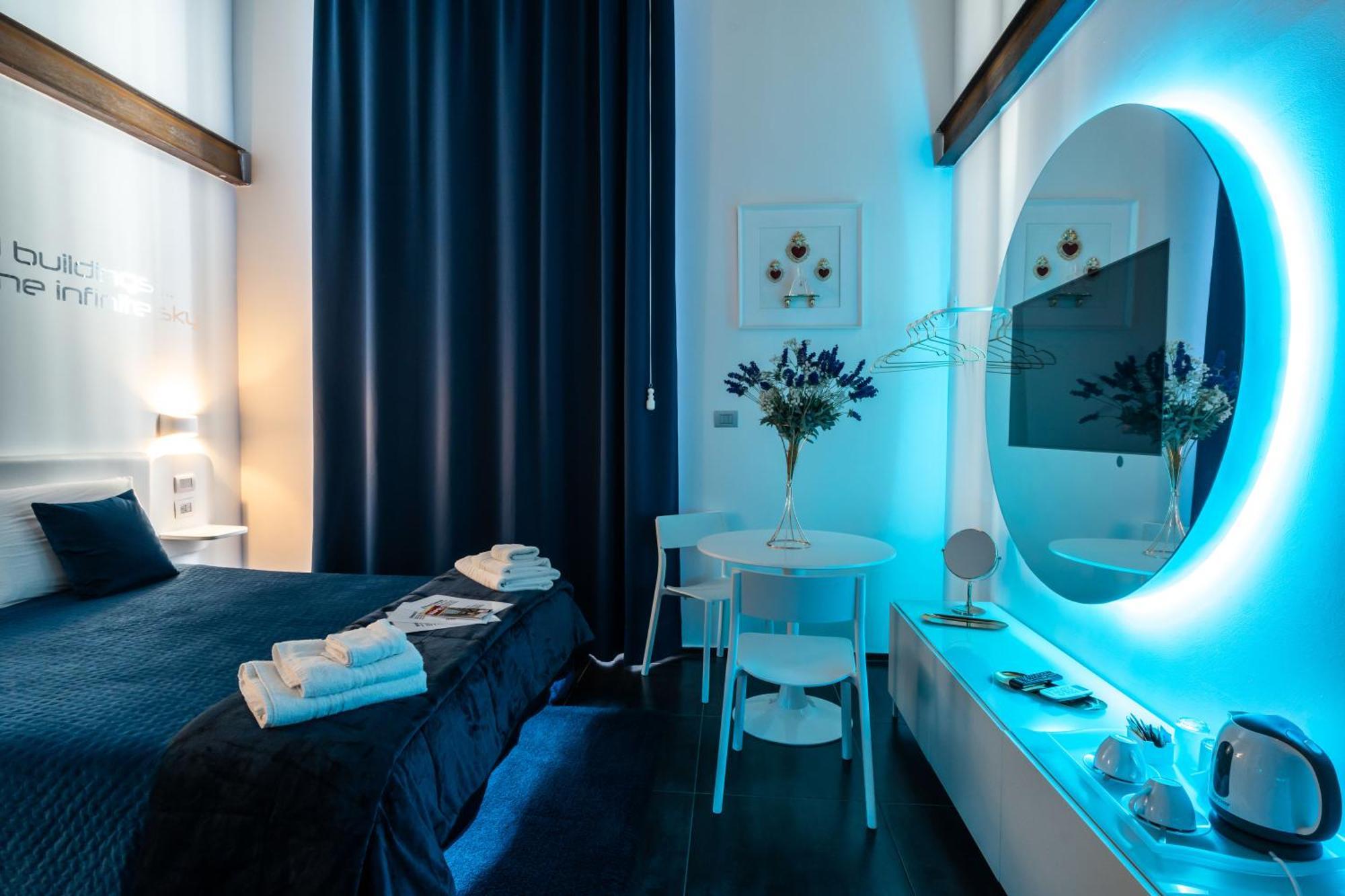 Skyhouse Chiaia 2*