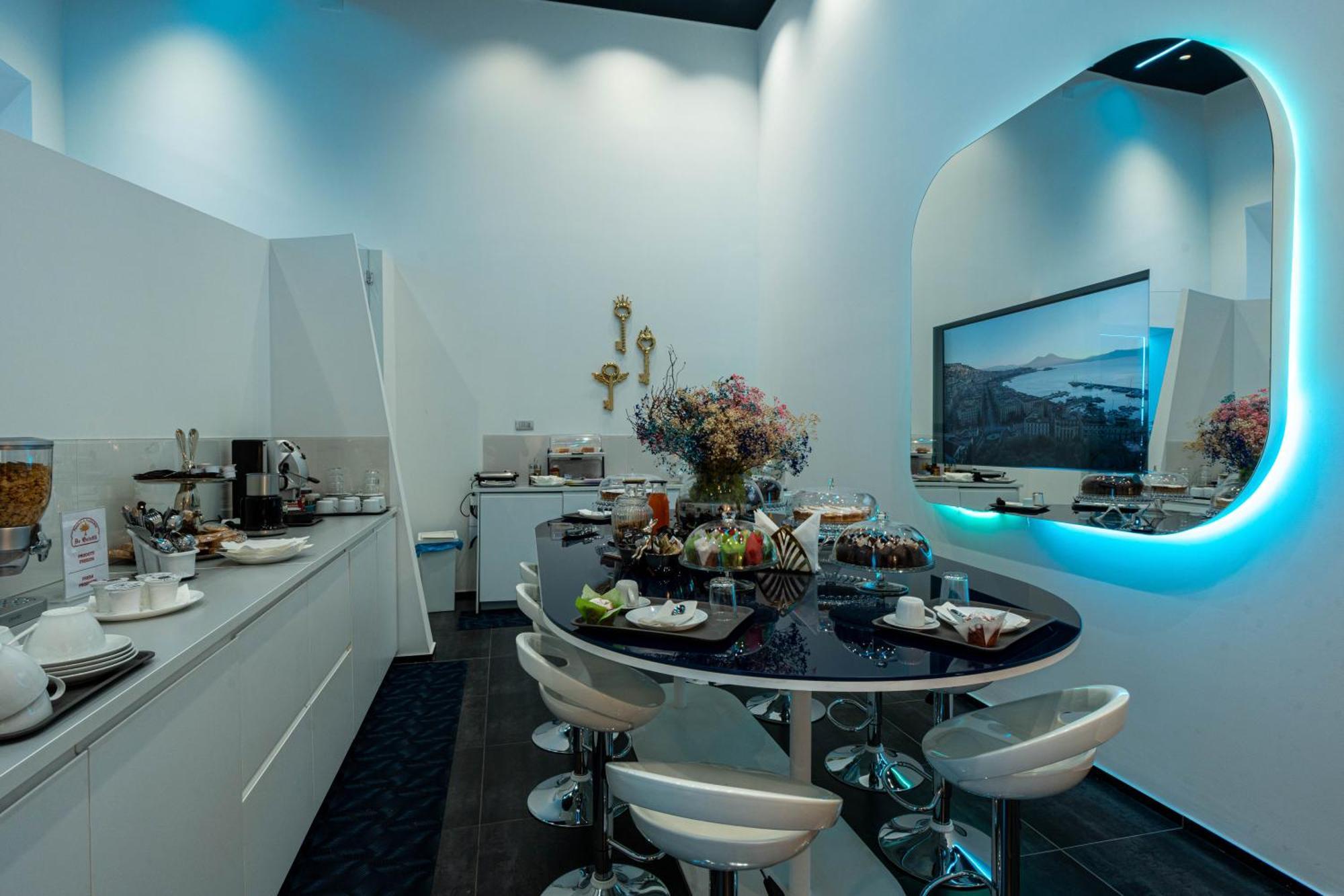 Skyhouse Chiaia 2*