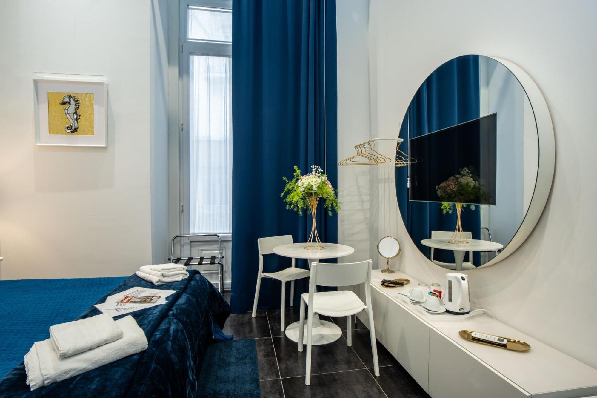 Bed & Breakfast Skyhouse Chiaia