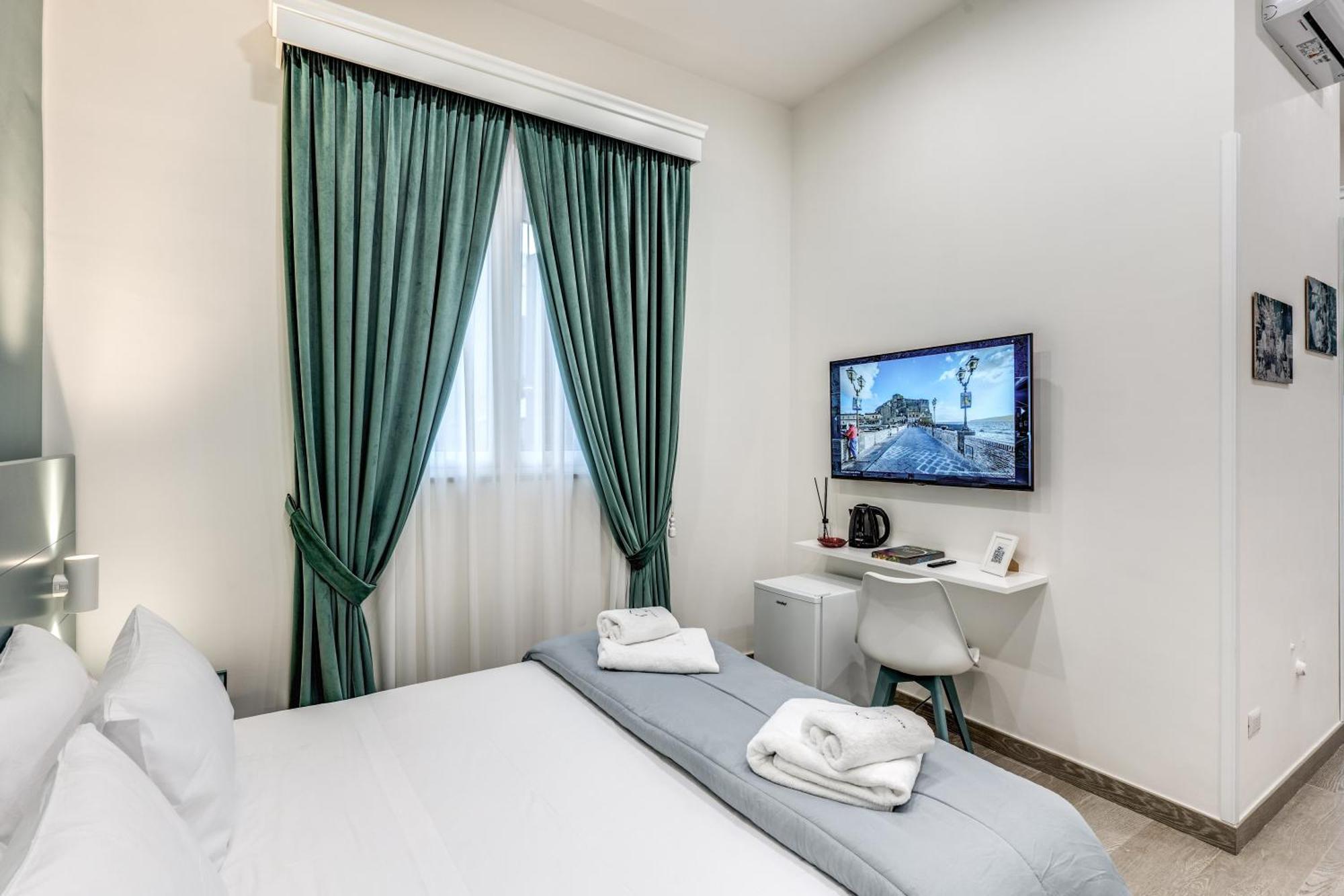 Rafilina's House Bed & Breakfast Naples