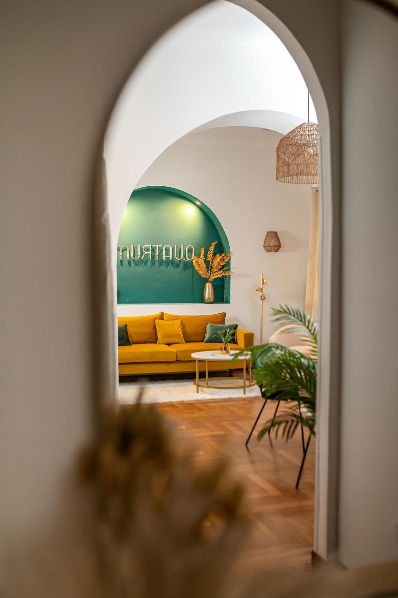 Quatrum Apartment *