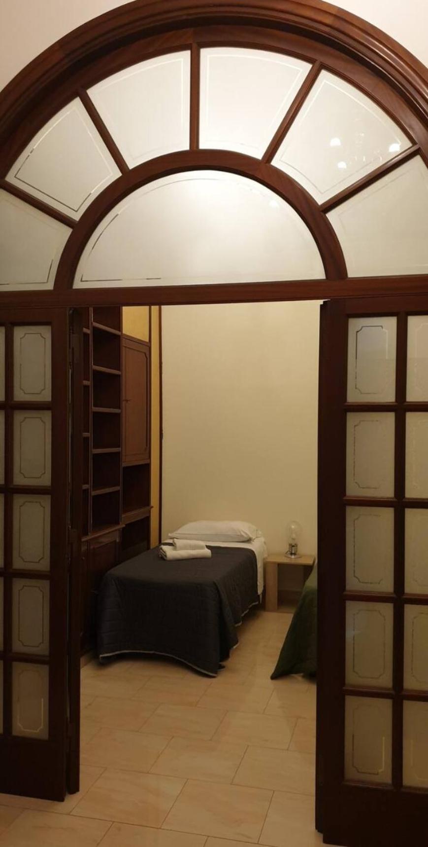 Apartment The Dante By Houseinnaples Naples