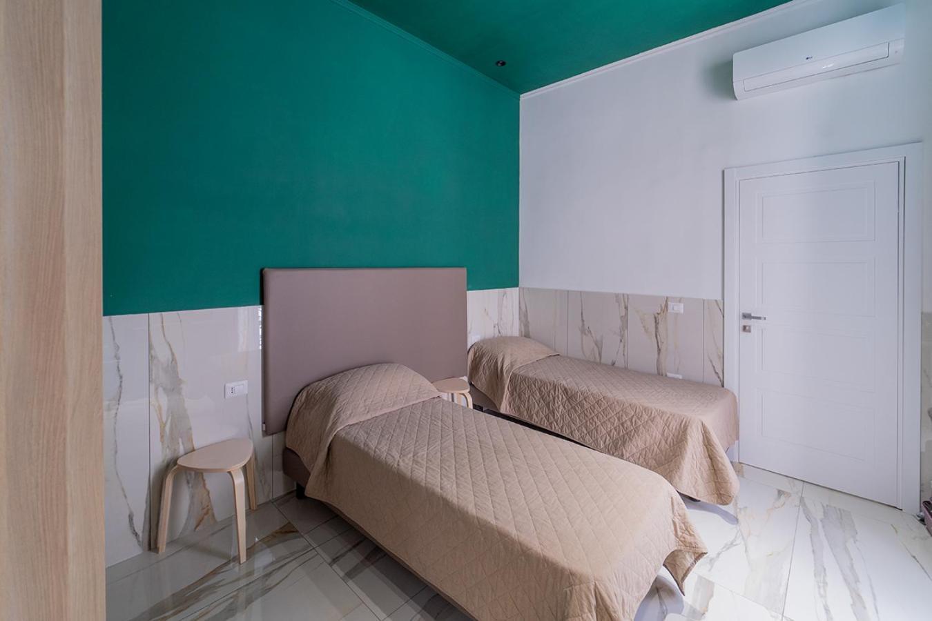 Cla.pa H. Group - Dislocated Hospitality * Naples