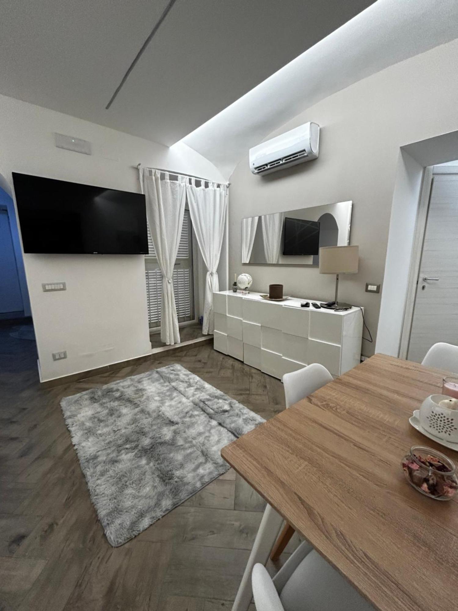 Nalusa Superior Chiaia - Nel Cuore Della Citta Guest house