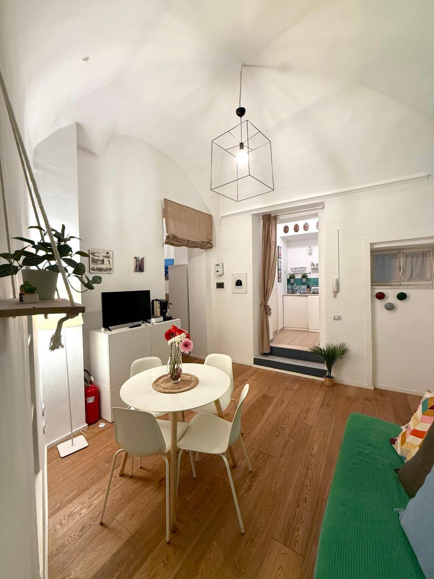 Fiftythree House - In The Heart Of Apartment Naples