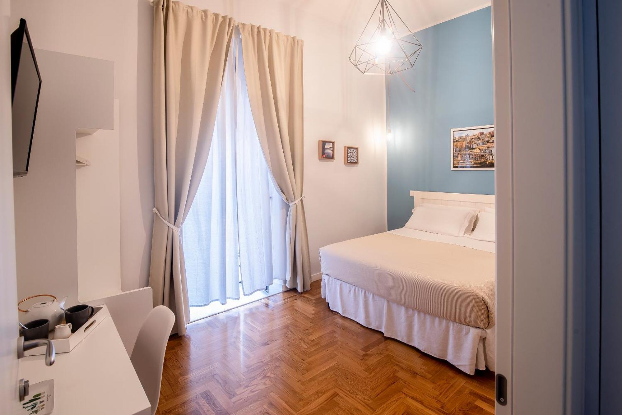 The Andy House 2* Naples
