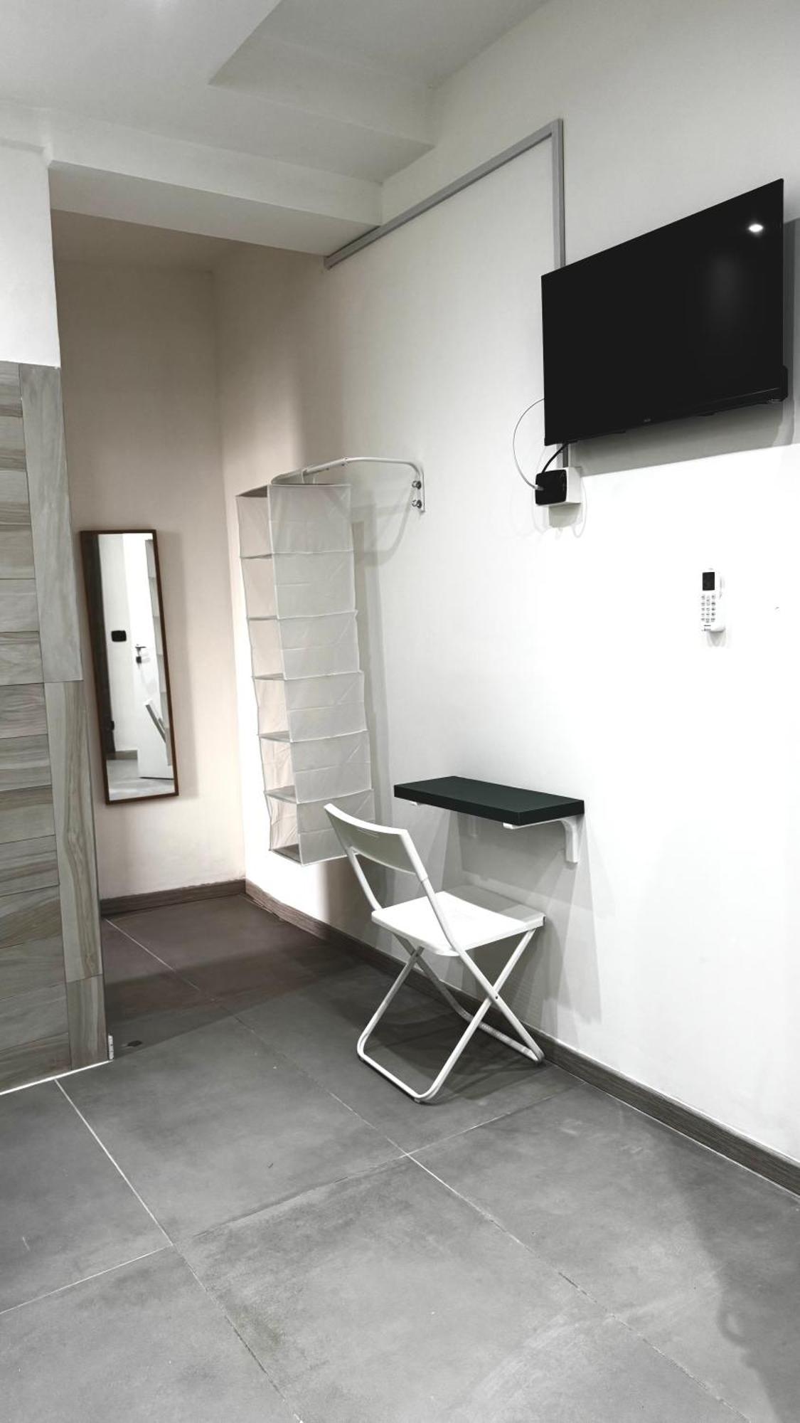 House Piazza Plebiscito By Loveinthetravel Bed & Breakfast Naples