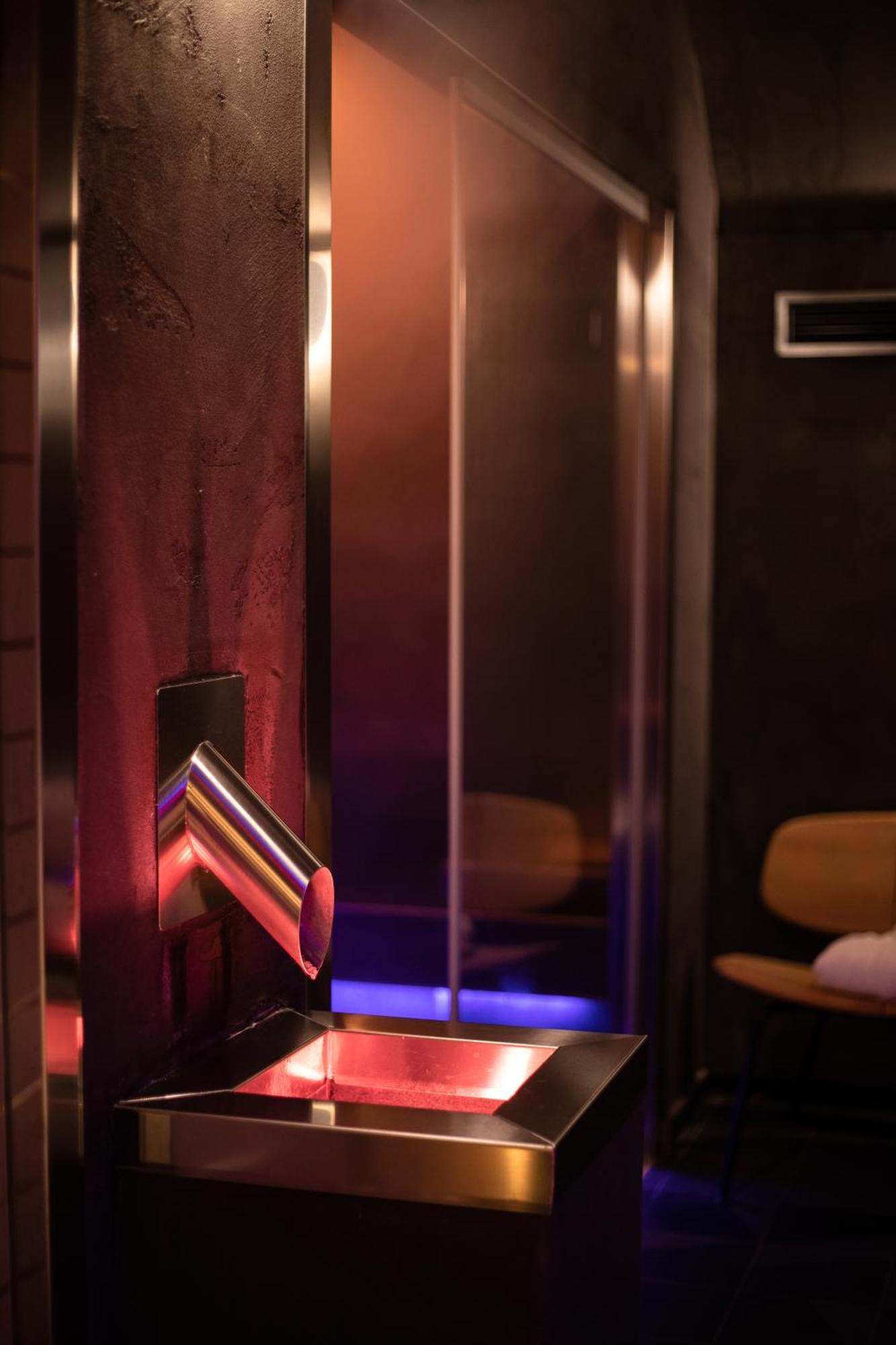 De Bonart Naples, Curio Collection By Hilton Hotel 5*