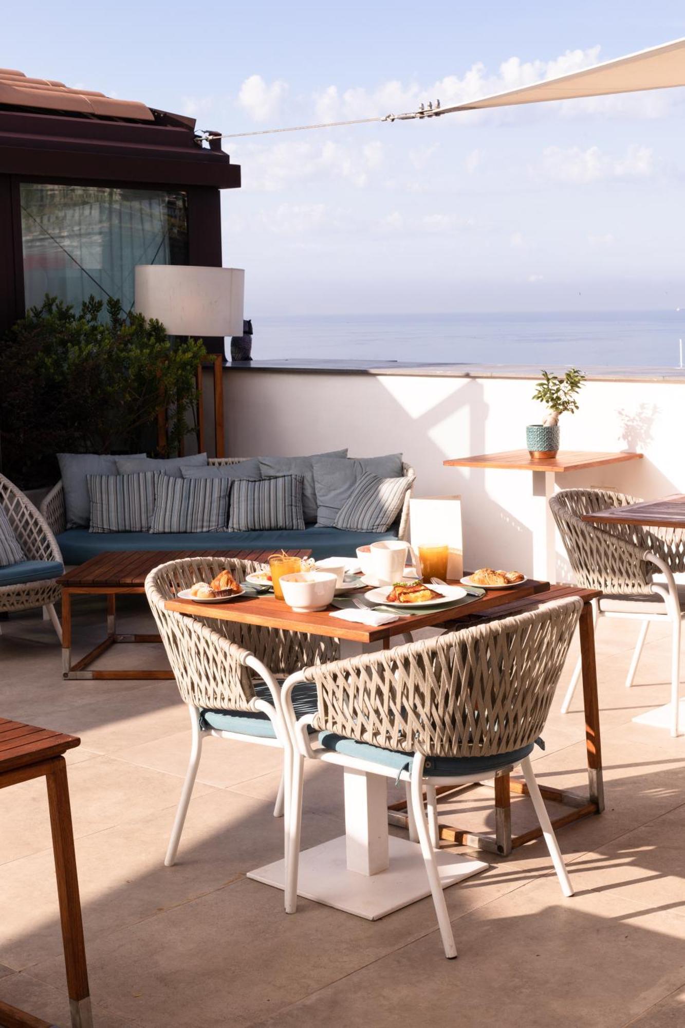 De Bonart Naples, Curio Collection By Hilton Hotel