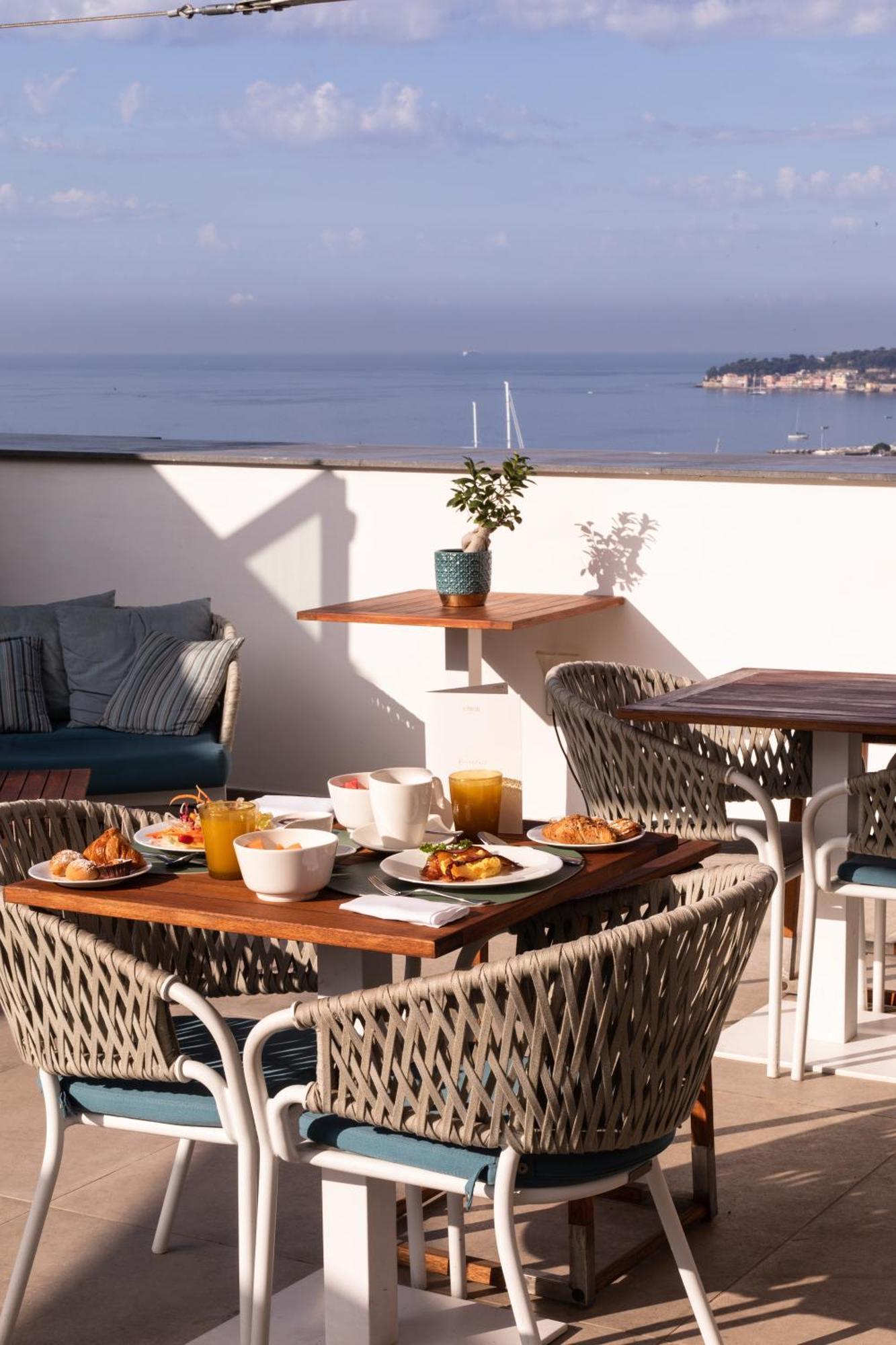 Hotel De Bonart Naples, Curio Collection By Hilton 5*