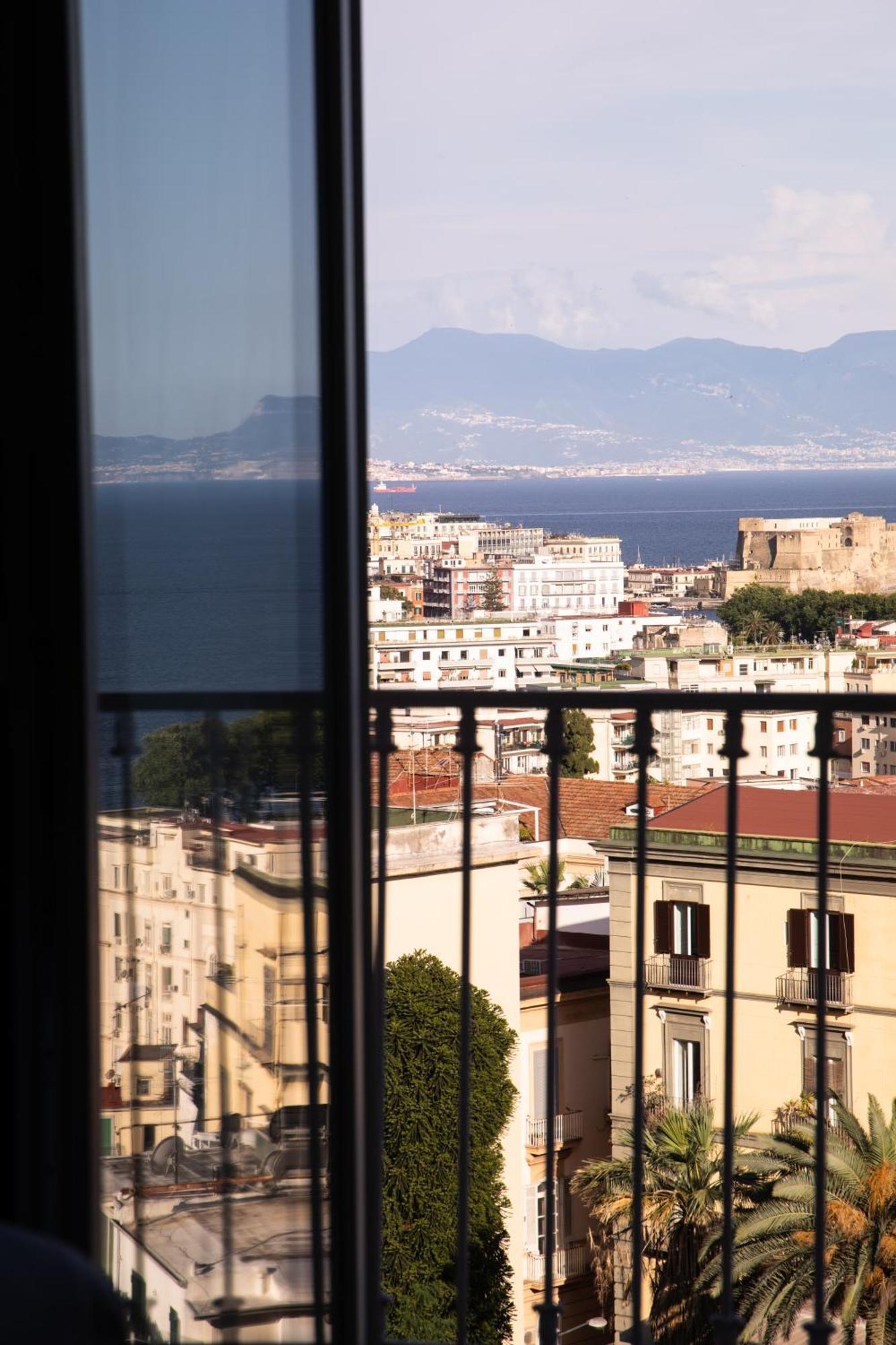 Hotel De Bonart Naples, Curio Collection By Hilton