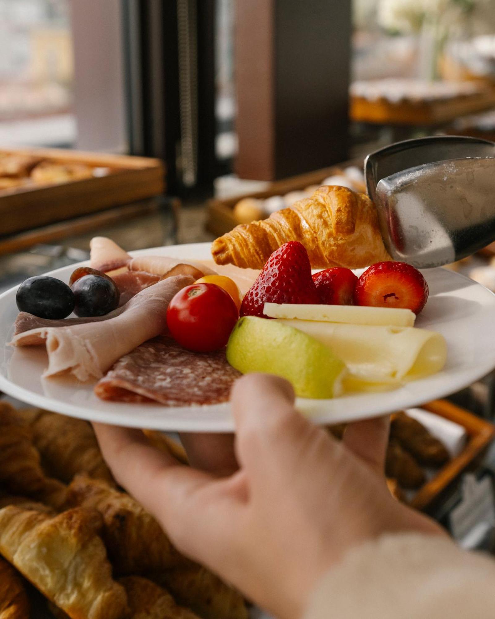 De Bonart Naples, Curio Collection By Hilton Hotel