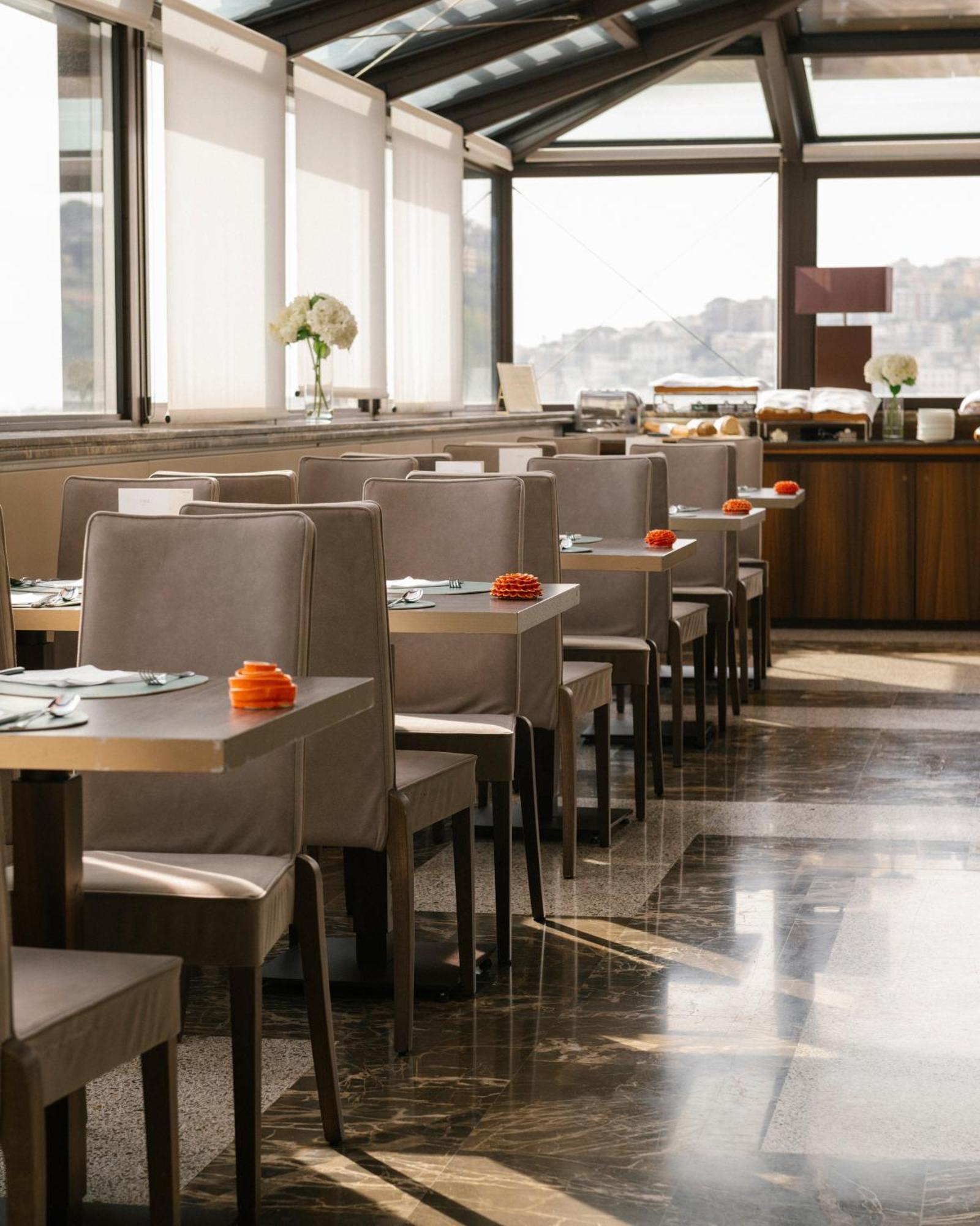 De Bonart Naples, Curio Collection By Hilton Hotel