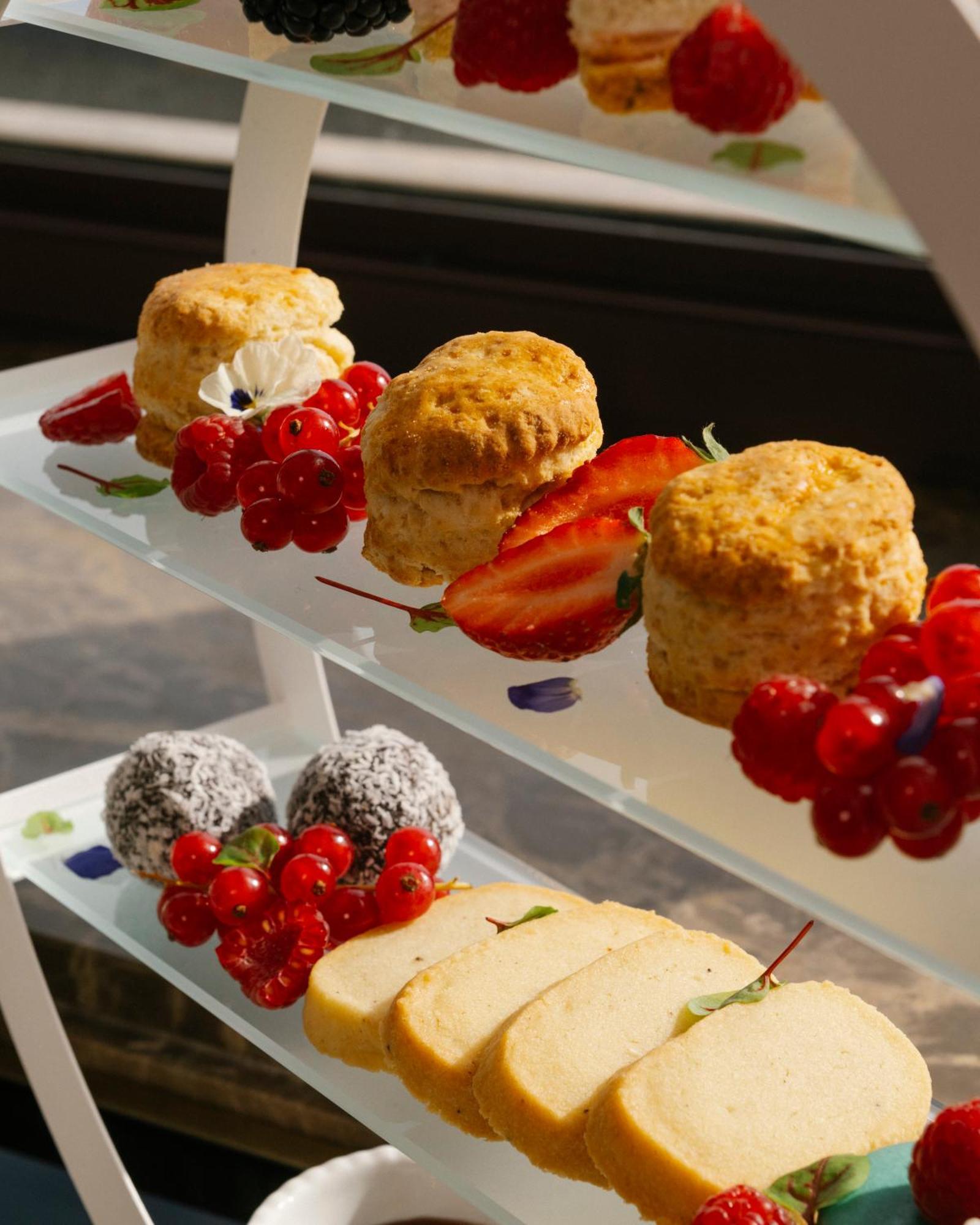 De Bonart Naples, Curio Collection By Hilton Hotel 5*
