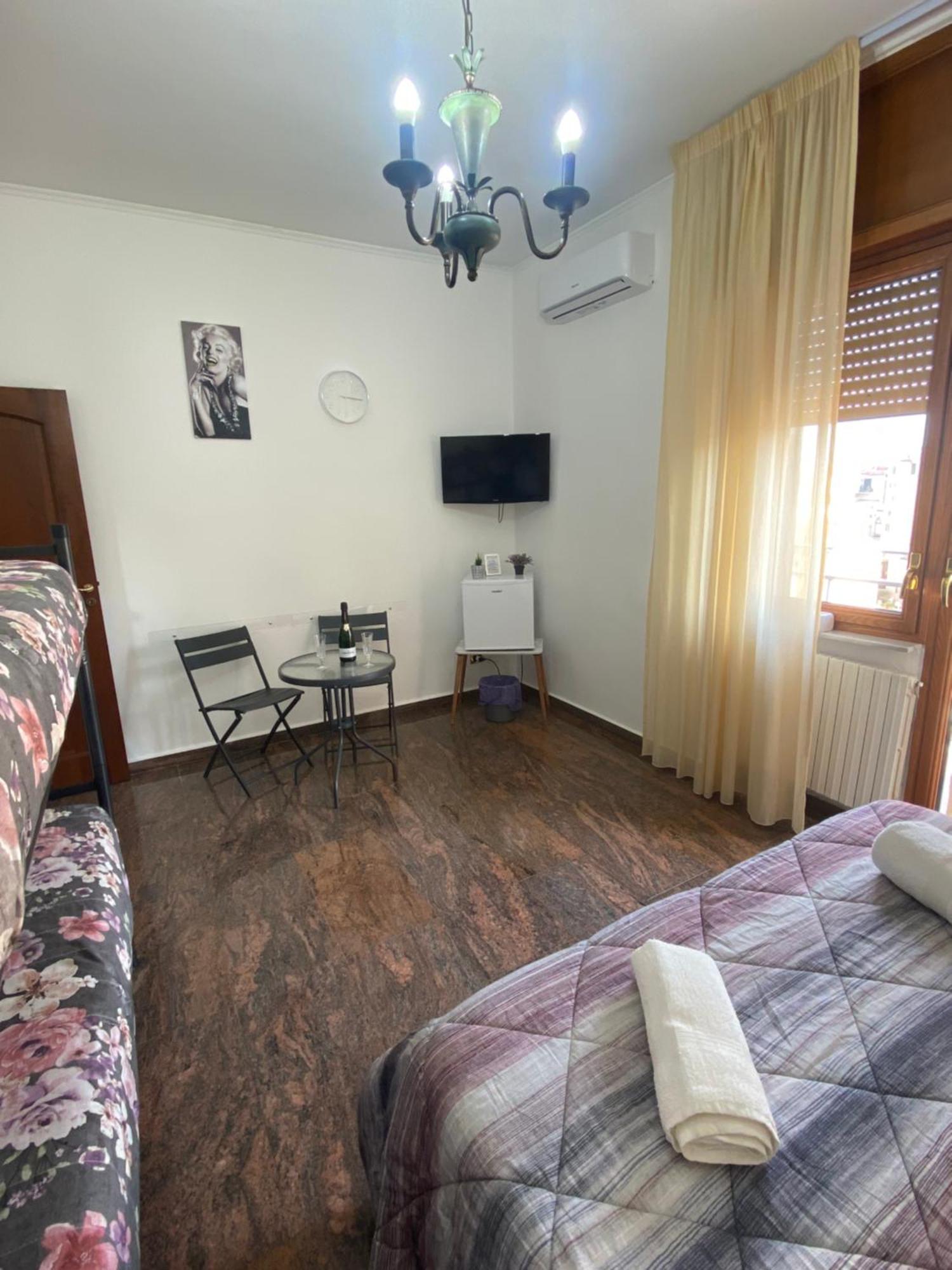 Silvana House Naples