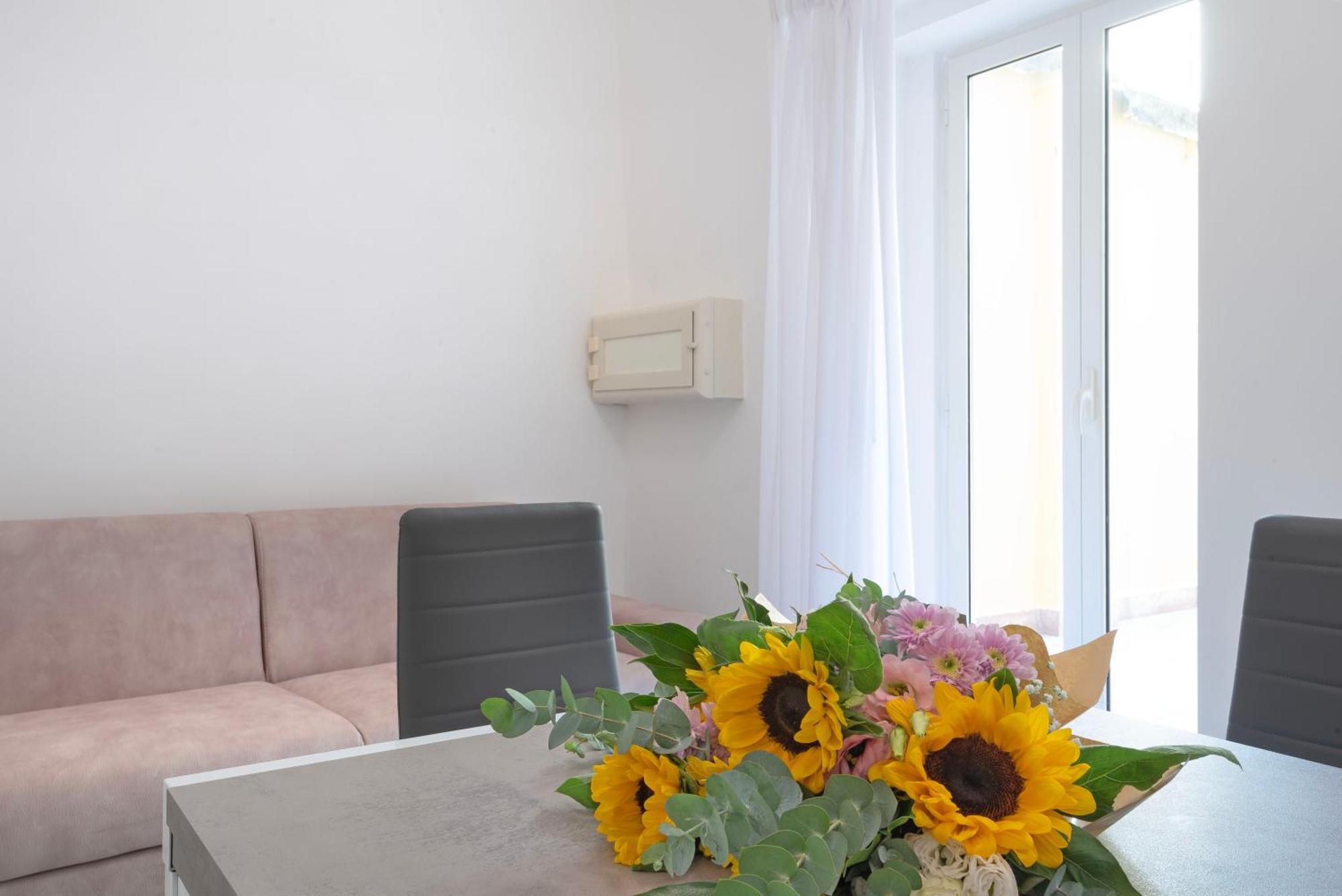 Irooms Foria 215 Guest house *