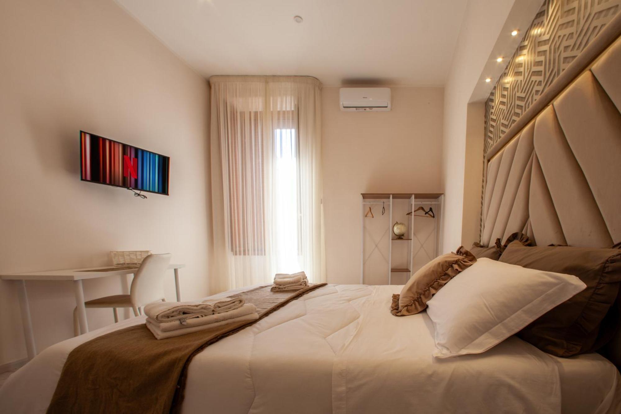 Airport Luxury Guest house *