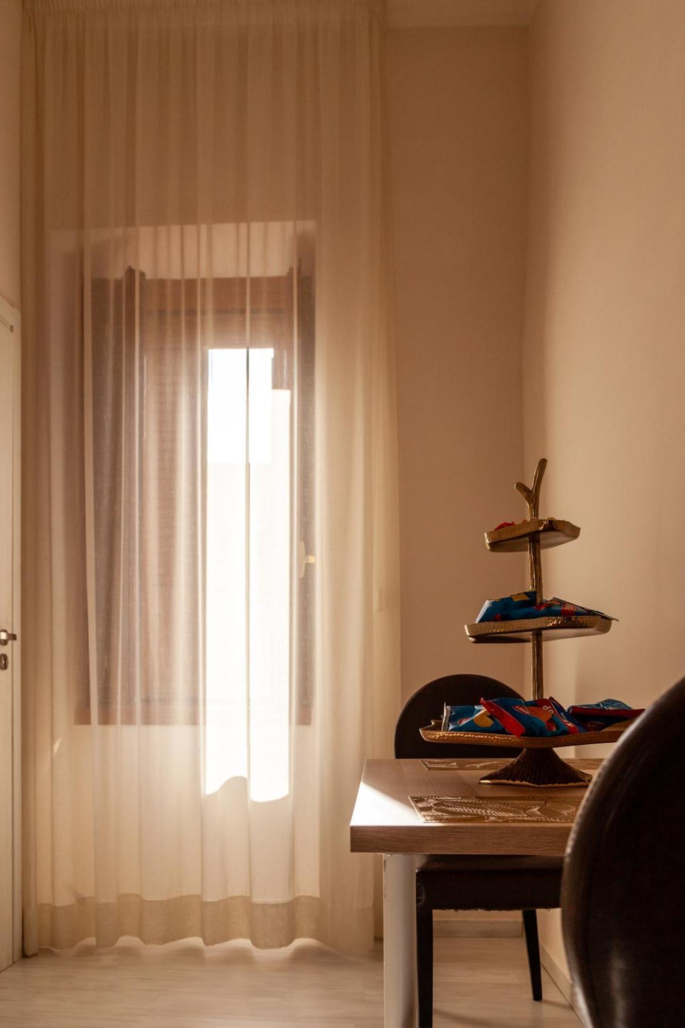 Airport Luxury Guest house *