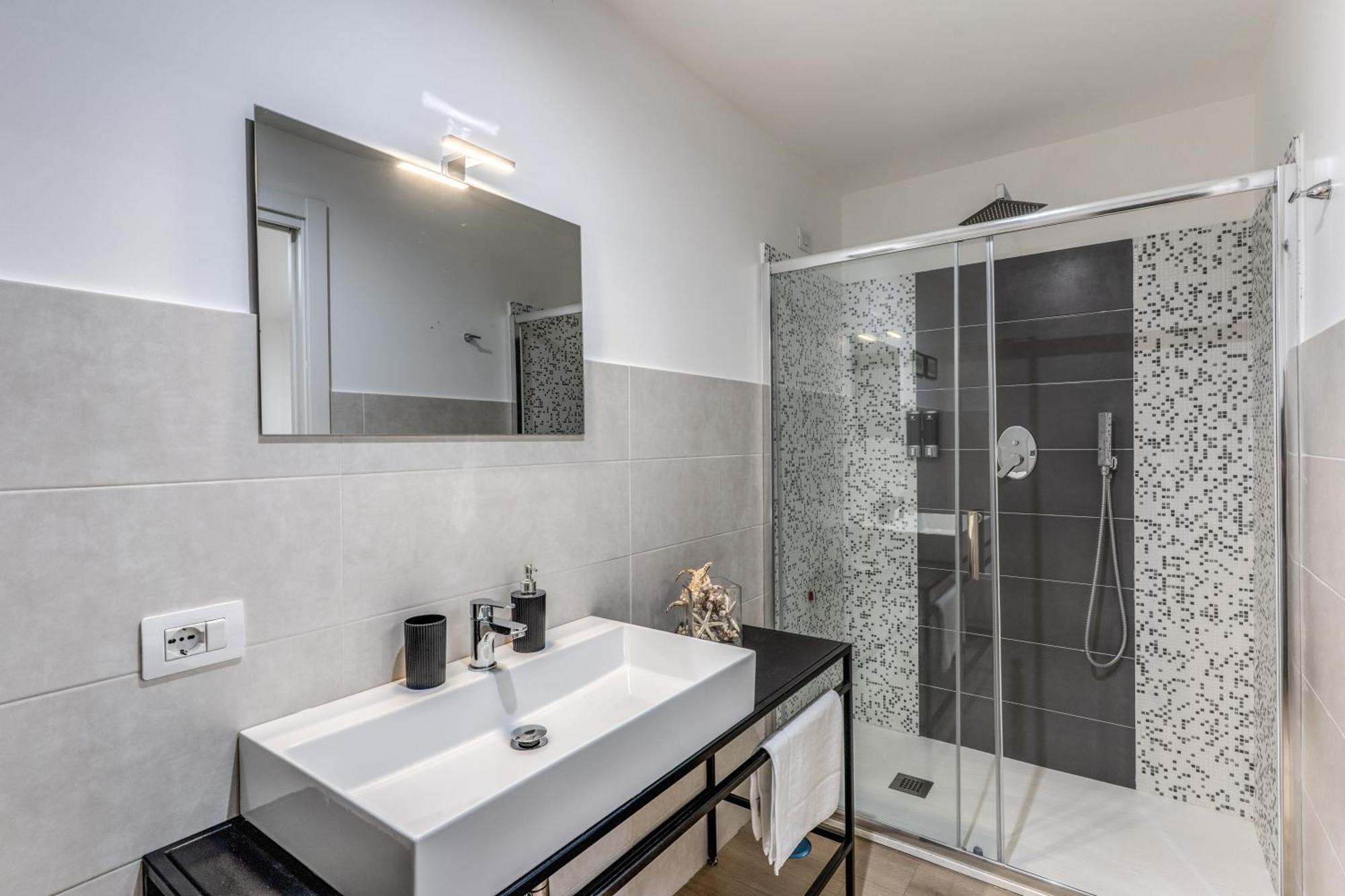 Caravita Naples