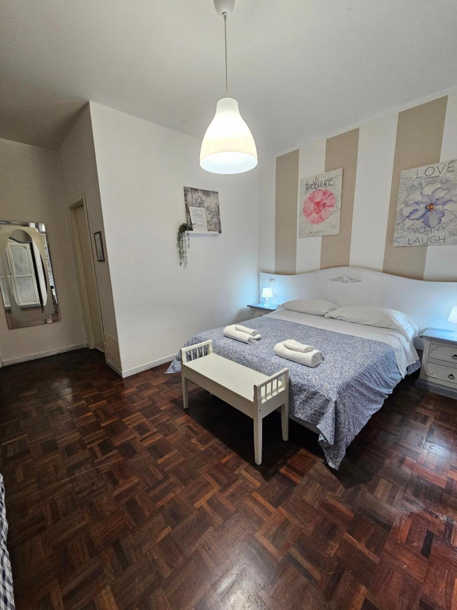 Guest house Room&jacuzzi