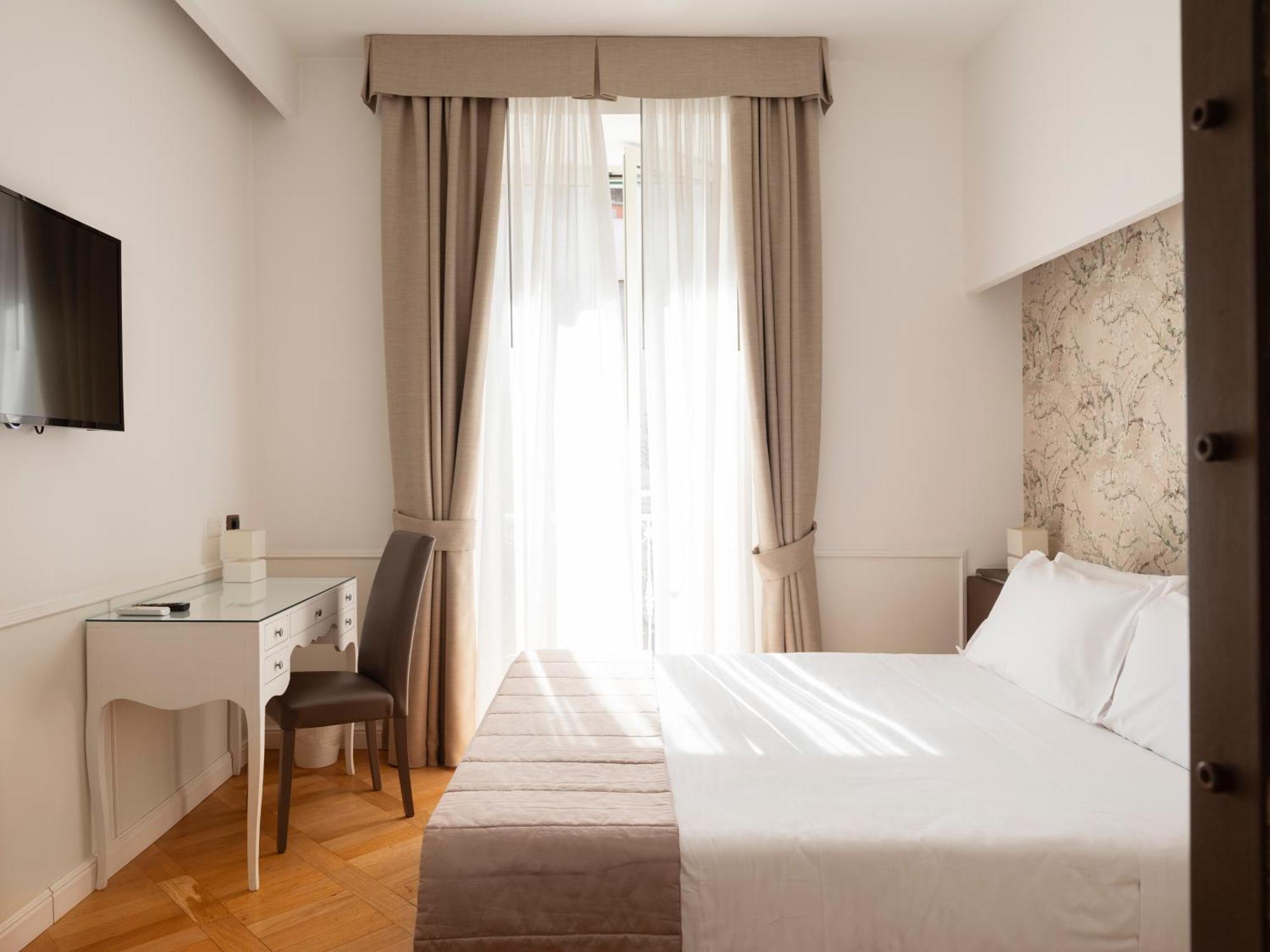 Grand Europa & Restaurant Hotel 3*