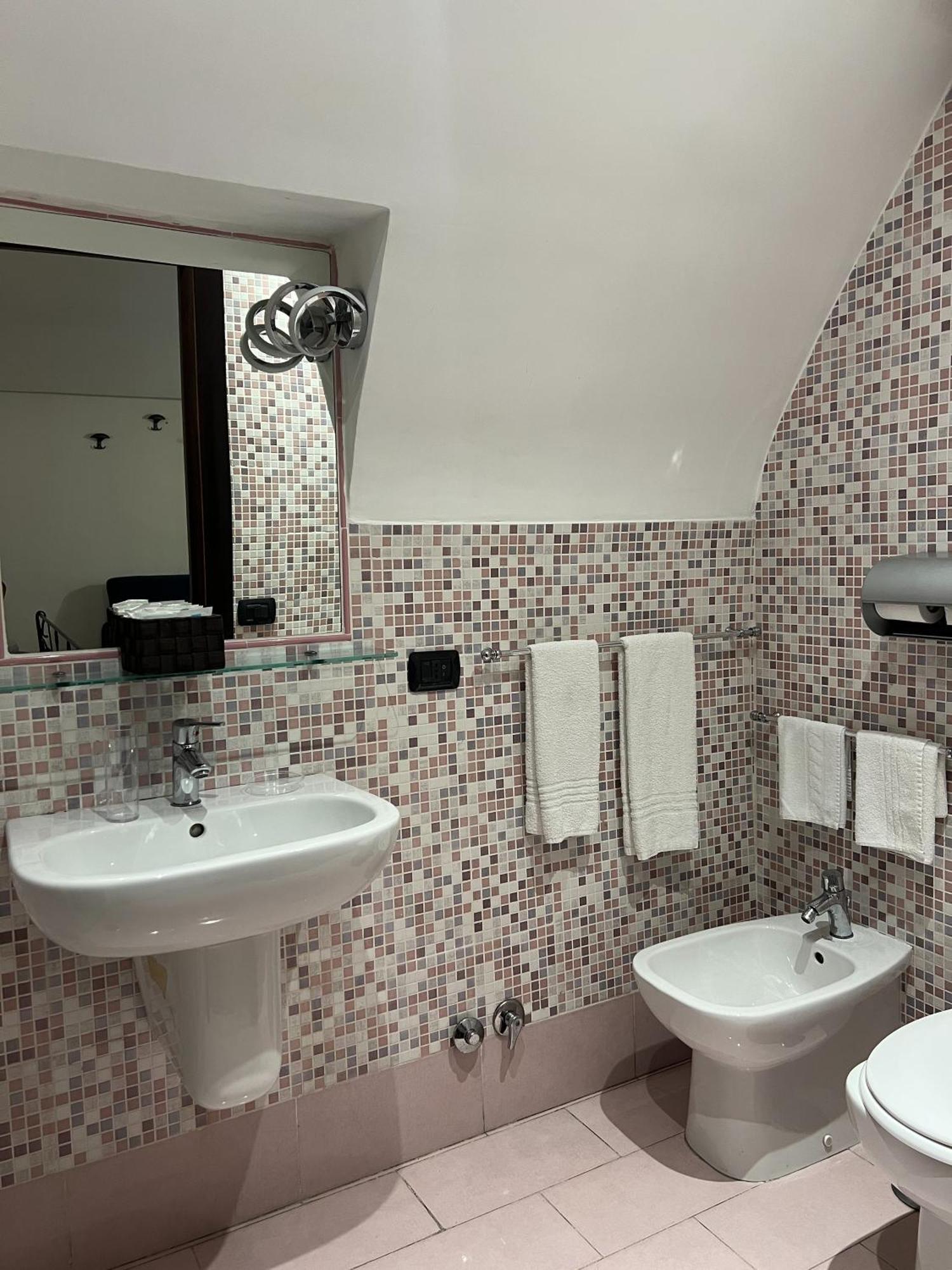 La Dimora Di Nettuno Bed & Breakfast