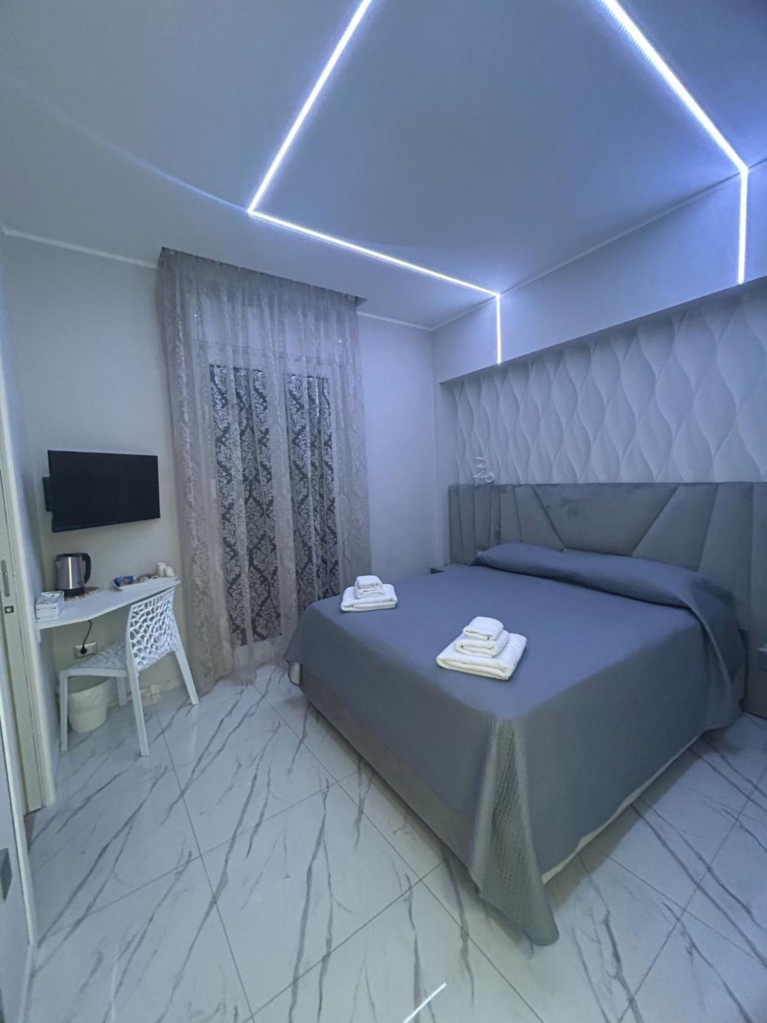 Bebsantaniellohouse1 Bed & Breakfast *