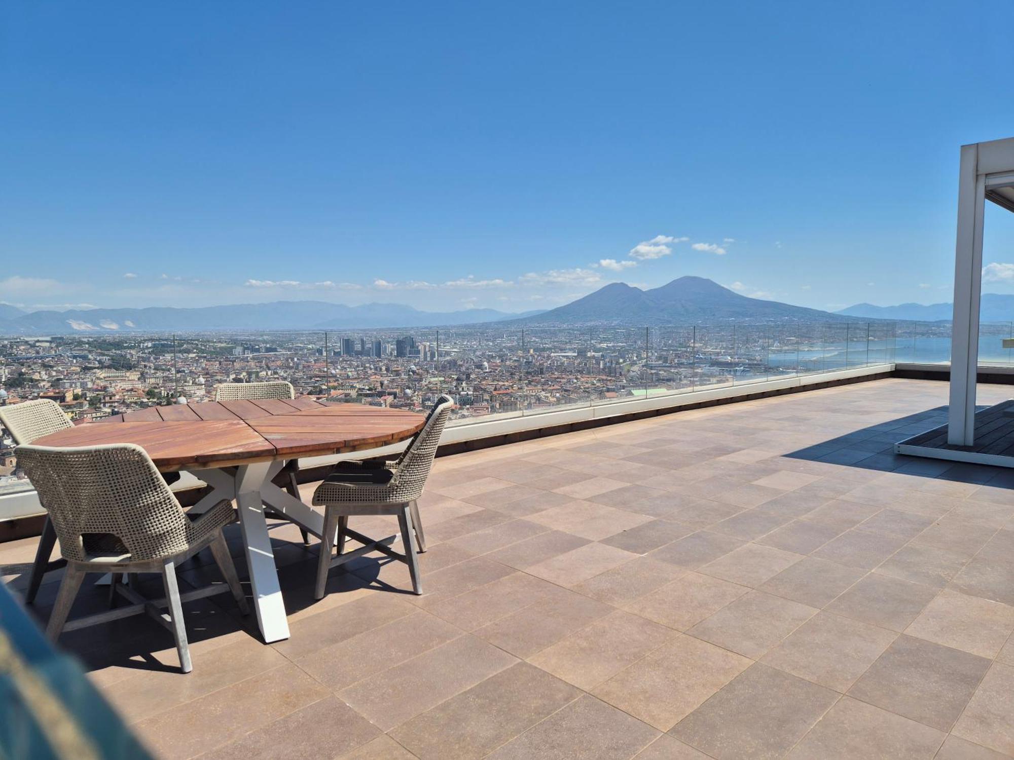 Apartment Terrazza Manu - Loft Suspended Over The City-vomero *
