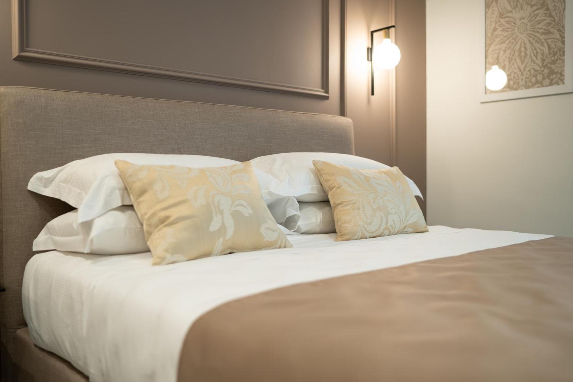 Monteroduni 22 - Chiaia Design Bed & Breakfast Naples