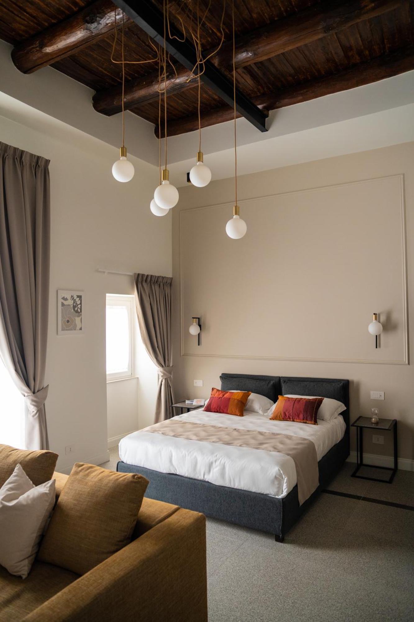 Monteroduni 22 - Chiaia Design Naples