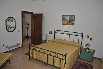 Bed & Breakfast A Castel Capuano 3*