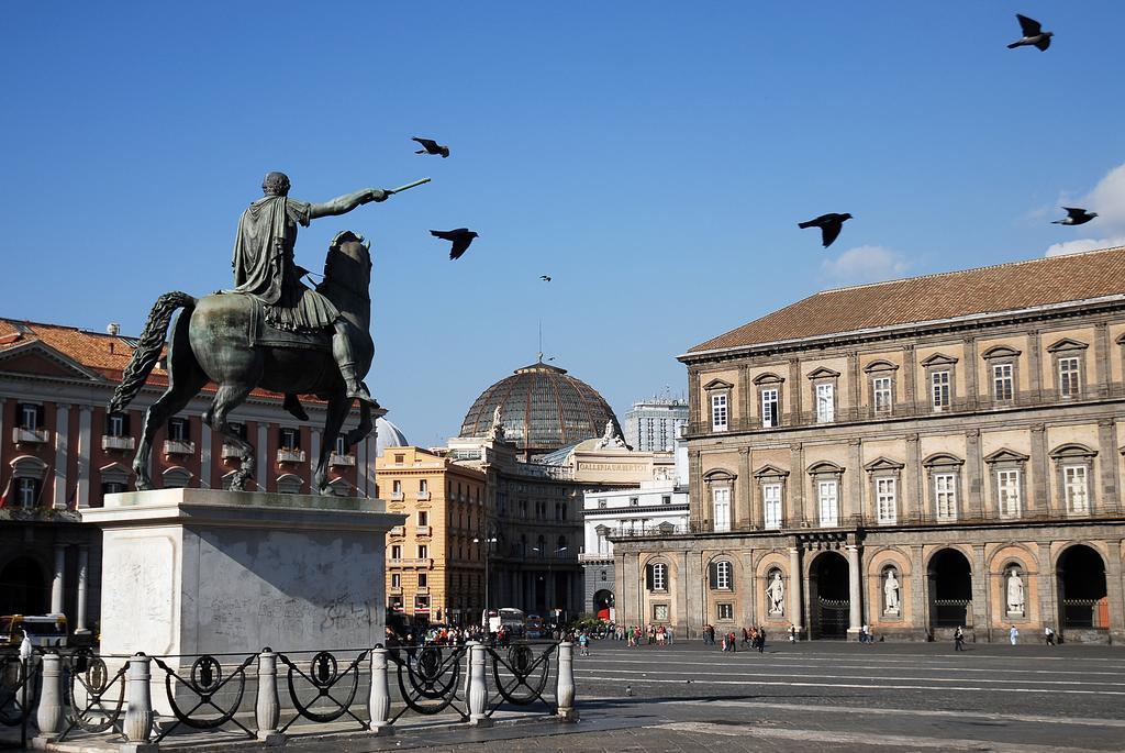 Sweethometoledo Apartment Naples