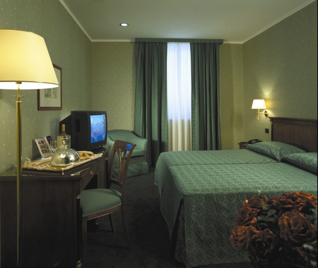 Ramada By Wyndham 4*