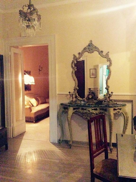 Bed & Breakfast Retro *