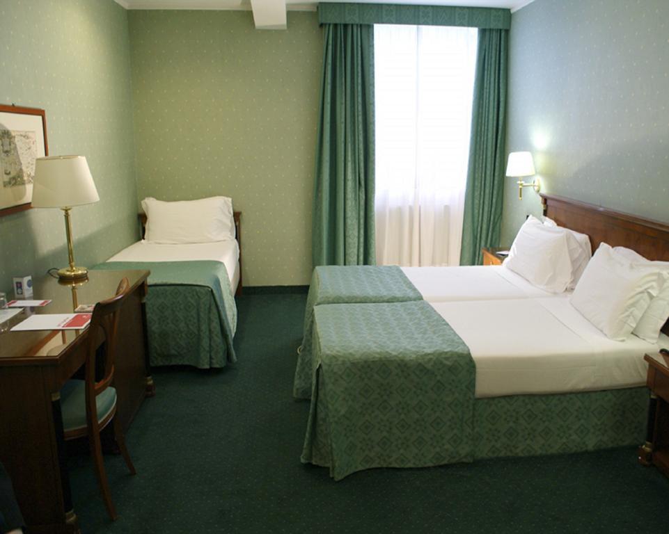 Hotel Ramada By Wyndham Naples