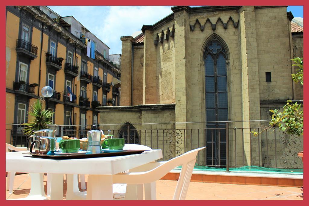 Bed & Breakfast La Storia Di Naples