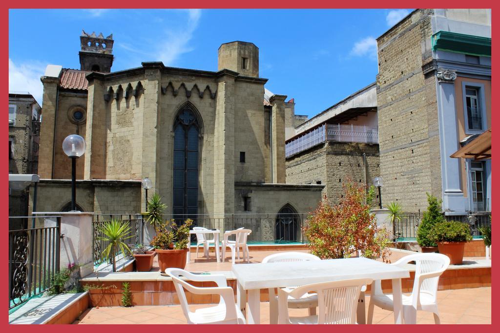Bed & Breakfast La Storia Di Naples