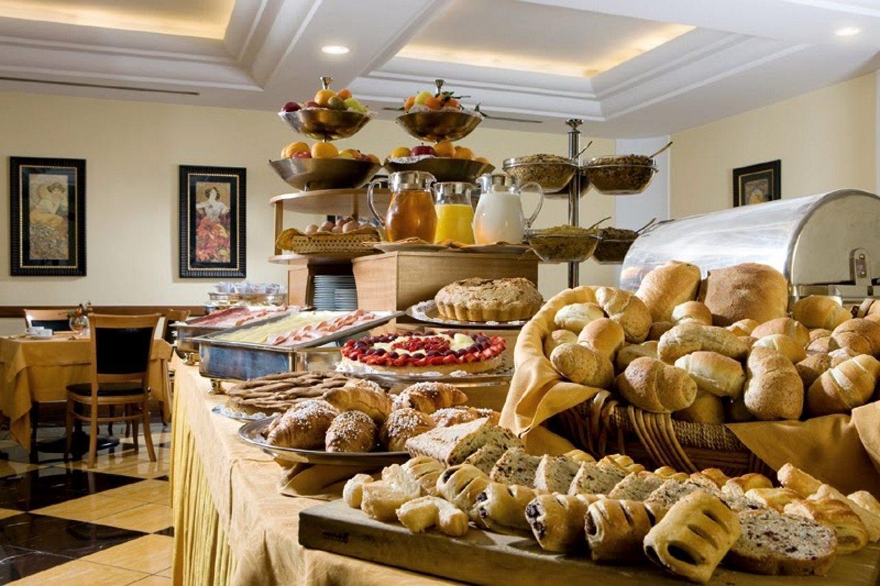 Ramada By Wyndham Naples